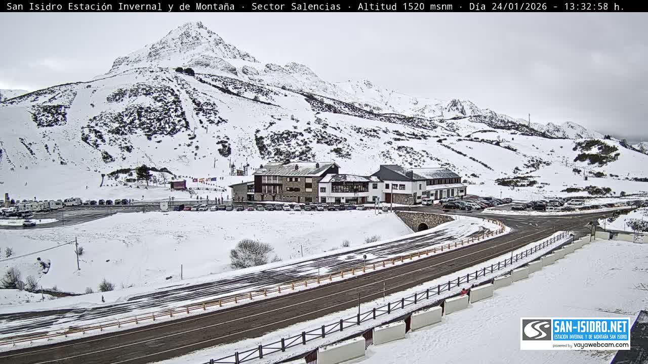 Estación San Isidro Hotel Area Live Cam - León, Castile&Leon, Spain