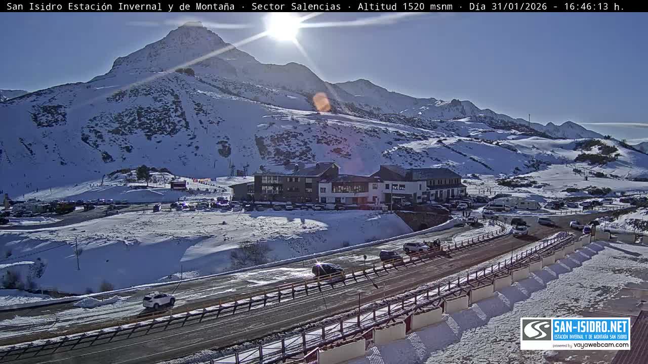 Estación San Isidro Hotel Area Live Cam - León, Castile&Leon, Spain