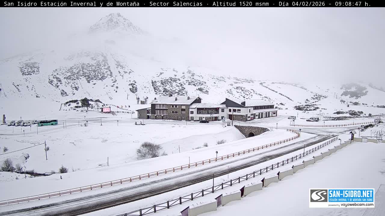 Estación San Isidro Hotel Area Live Cam - León, Castile&Leon, Spain