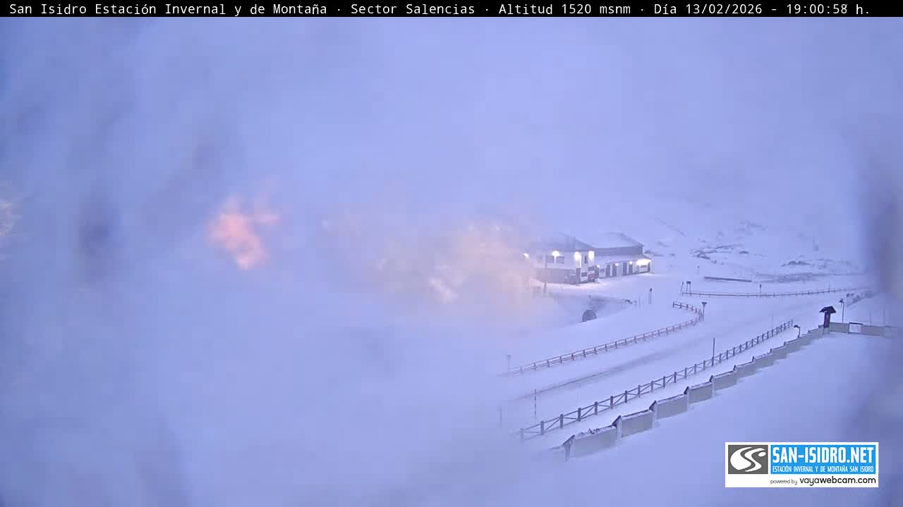 Estación San Isidro Hotel Area Live Cam - León, Castile&Leon, Spain