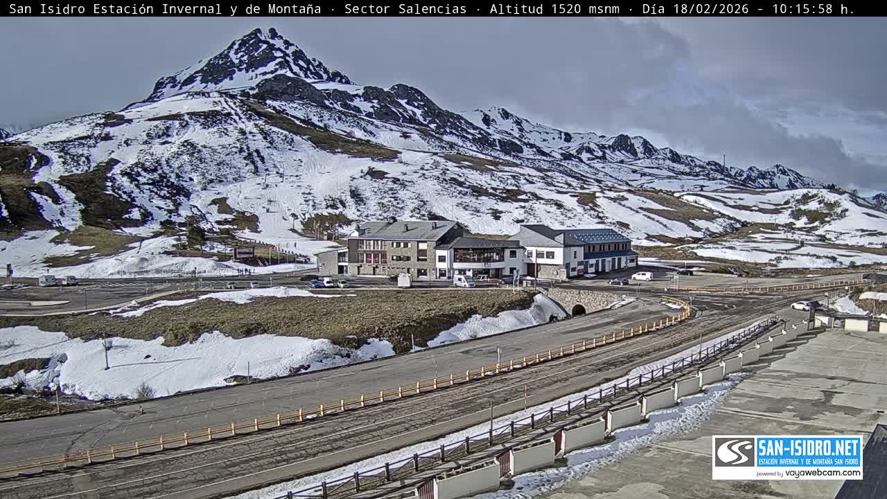 Estación San Isidro Hotel Area Live Cam - León, Castile&Leon, Spain