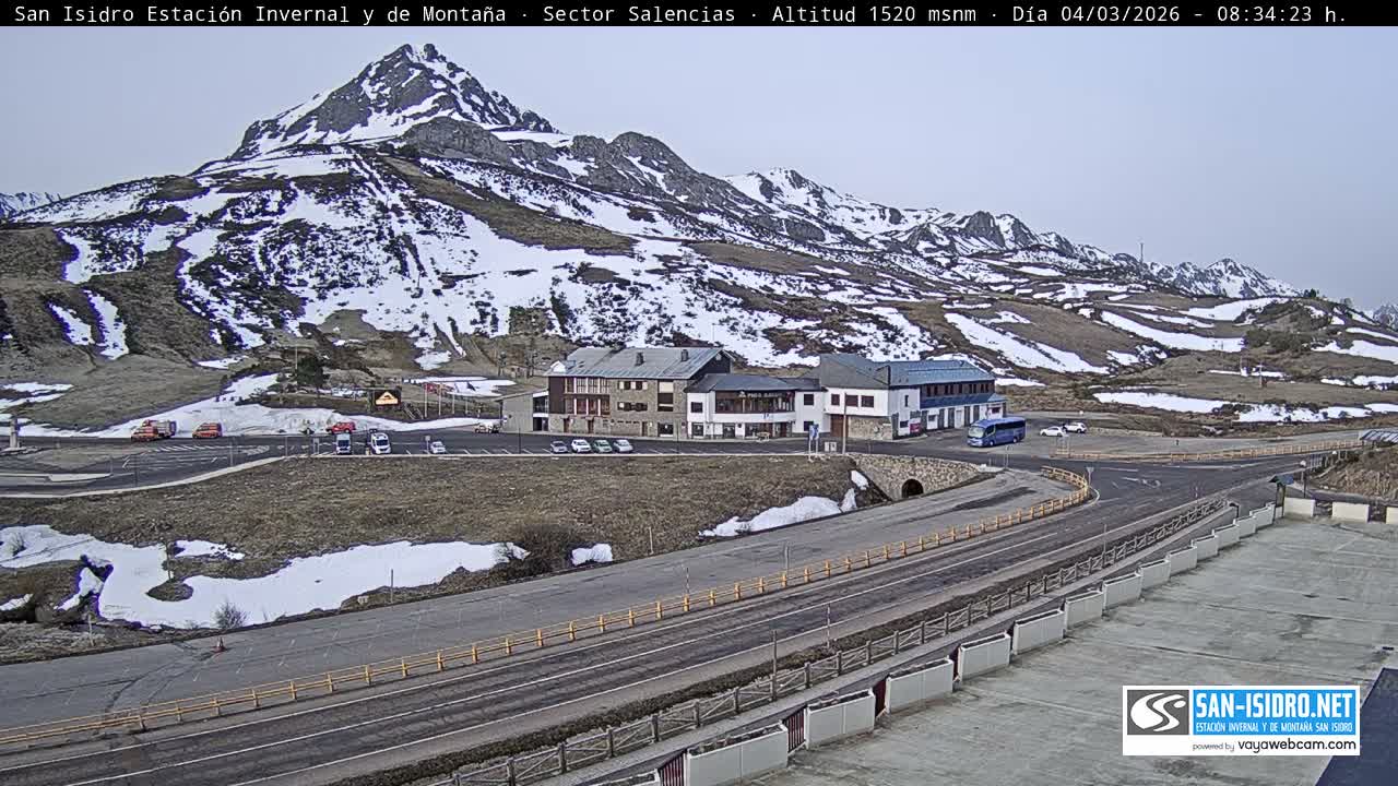 Estación San Isidro Hotel Area Live Cam - León, Castile&Leon, Spain