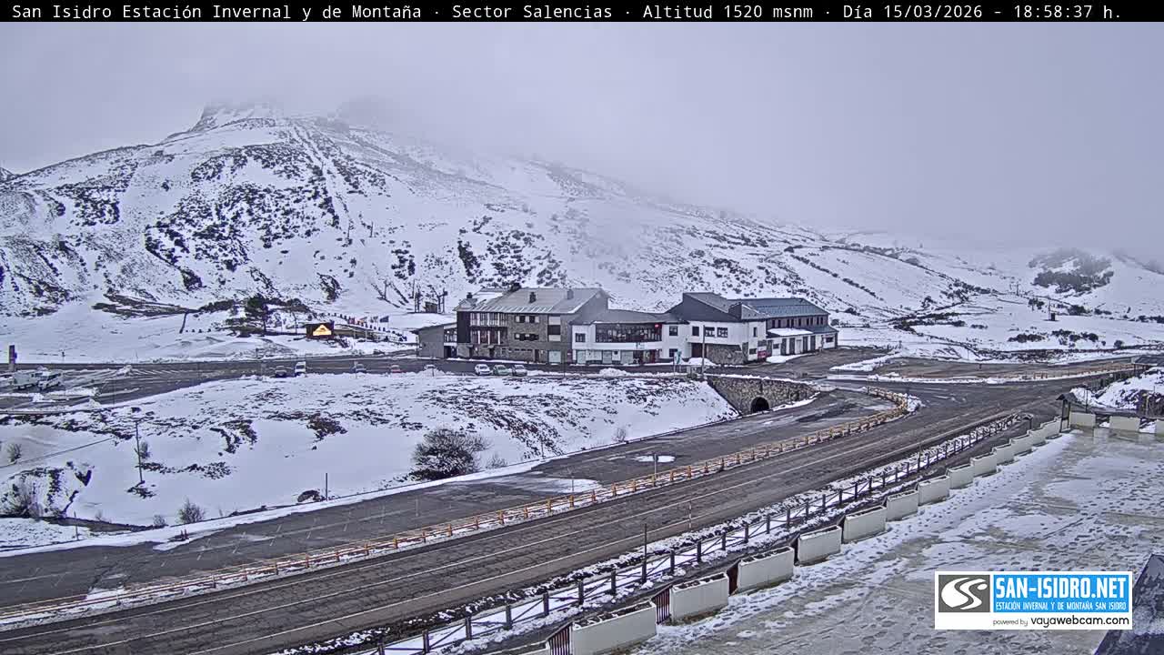 Estación San Isidro Hotel Area Live Cam - León, Castile&Leon, Spain