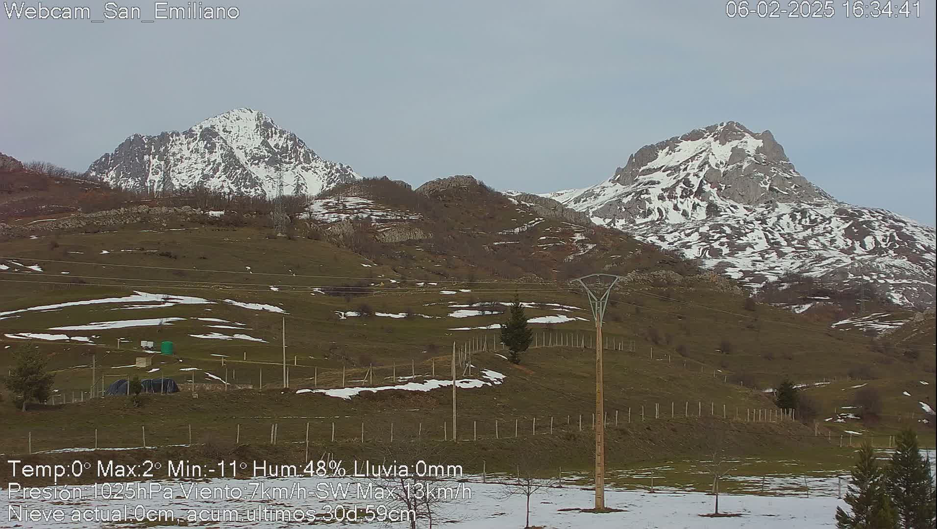 Peña Ubiña (Ubina Mount Peaks) From Babia  Panaromic Live Cam - León, Castile&Leon, Spain