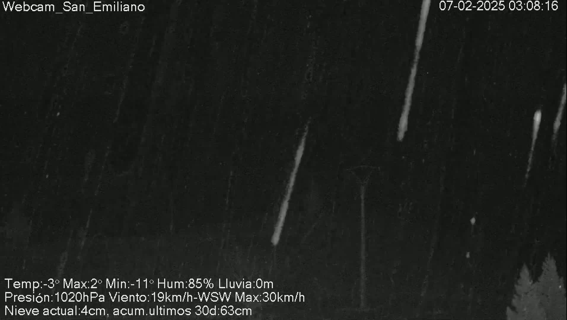 Peña Ubiña (Ubina Mount Peaks) From Babia  Panaromic Live Cam - León, Castile&Leon, Spain