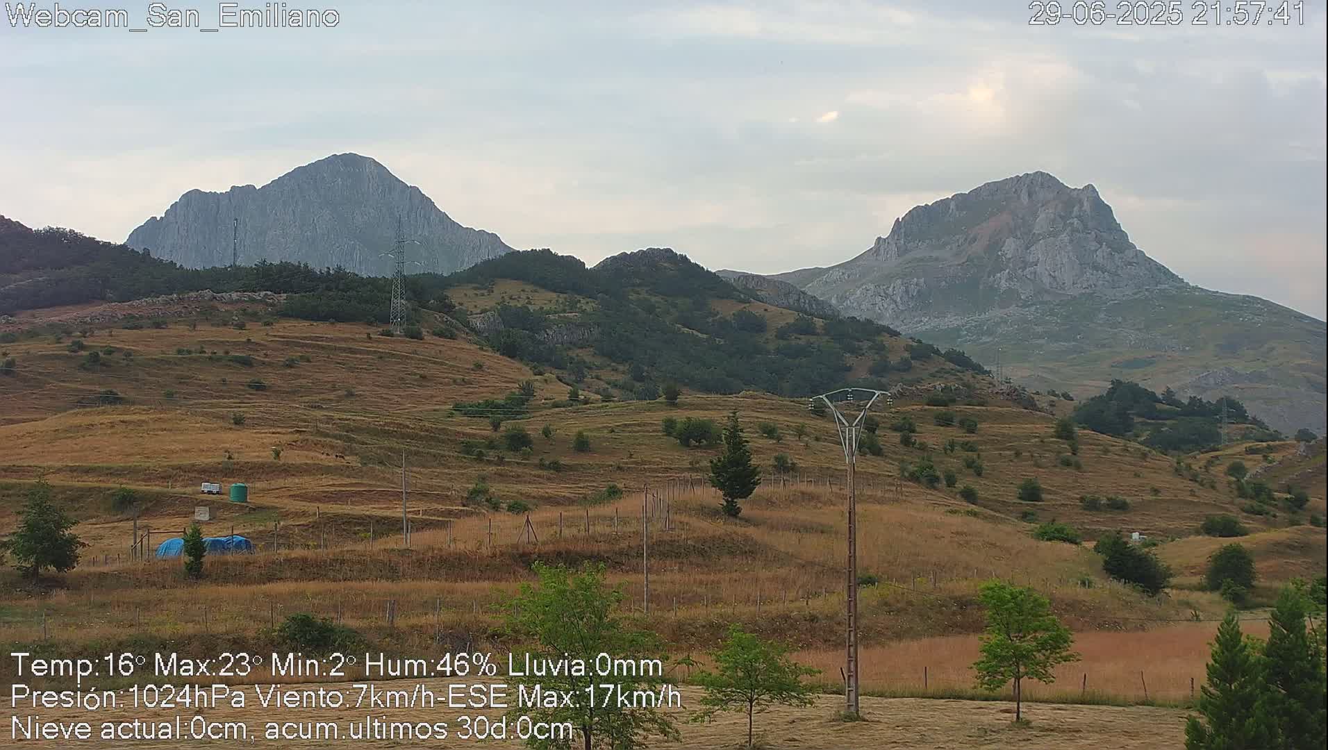 Peña Ubiña (Ubina Mount Peaks) From Babia  Panaromic Live Cam - León, Castile&Leon, Spain