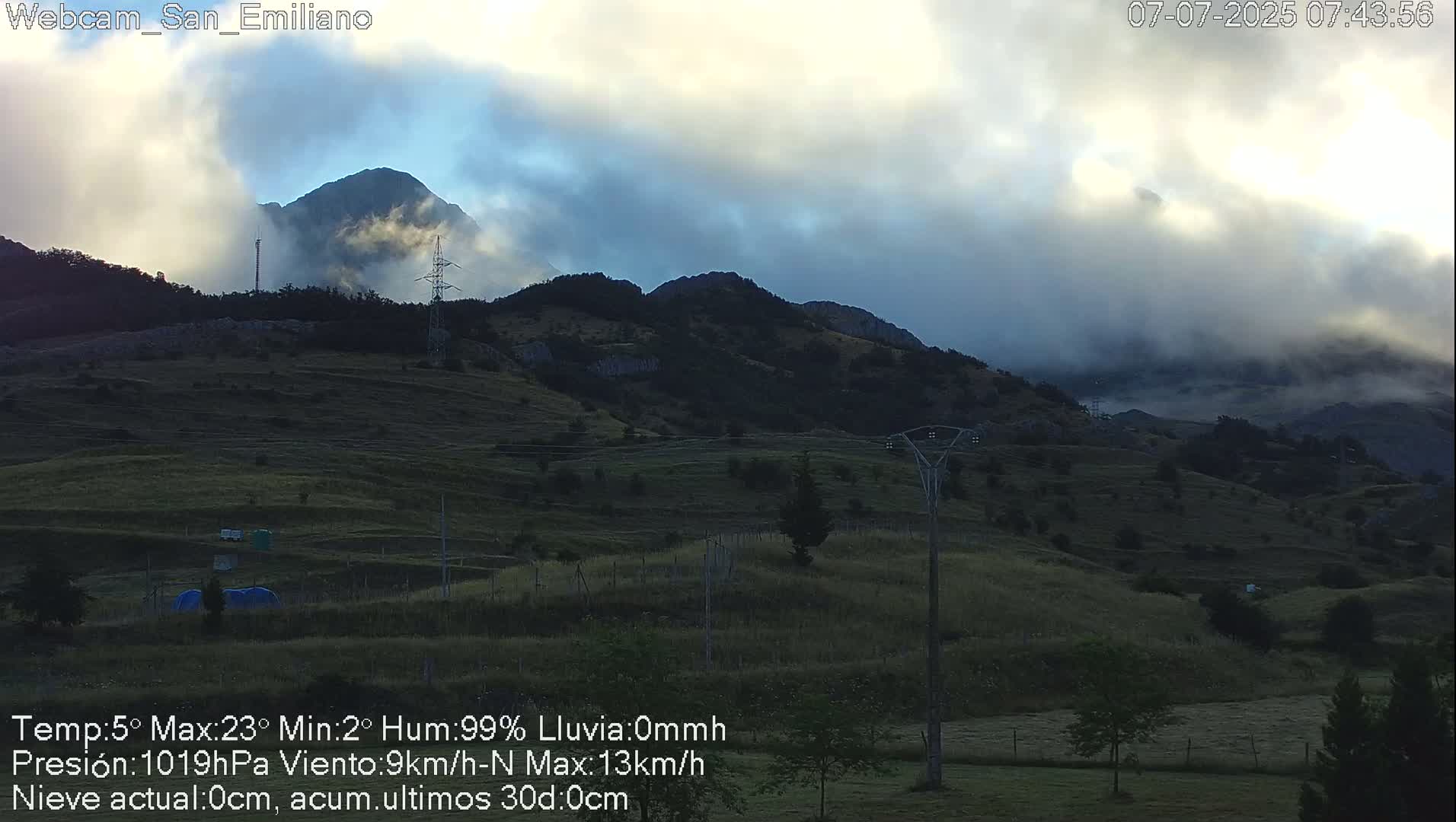 Peña Ubiña (Ubina Mount Peaks) From Babia  Panaromic Live Cam - León, Castile&Leon, Spain