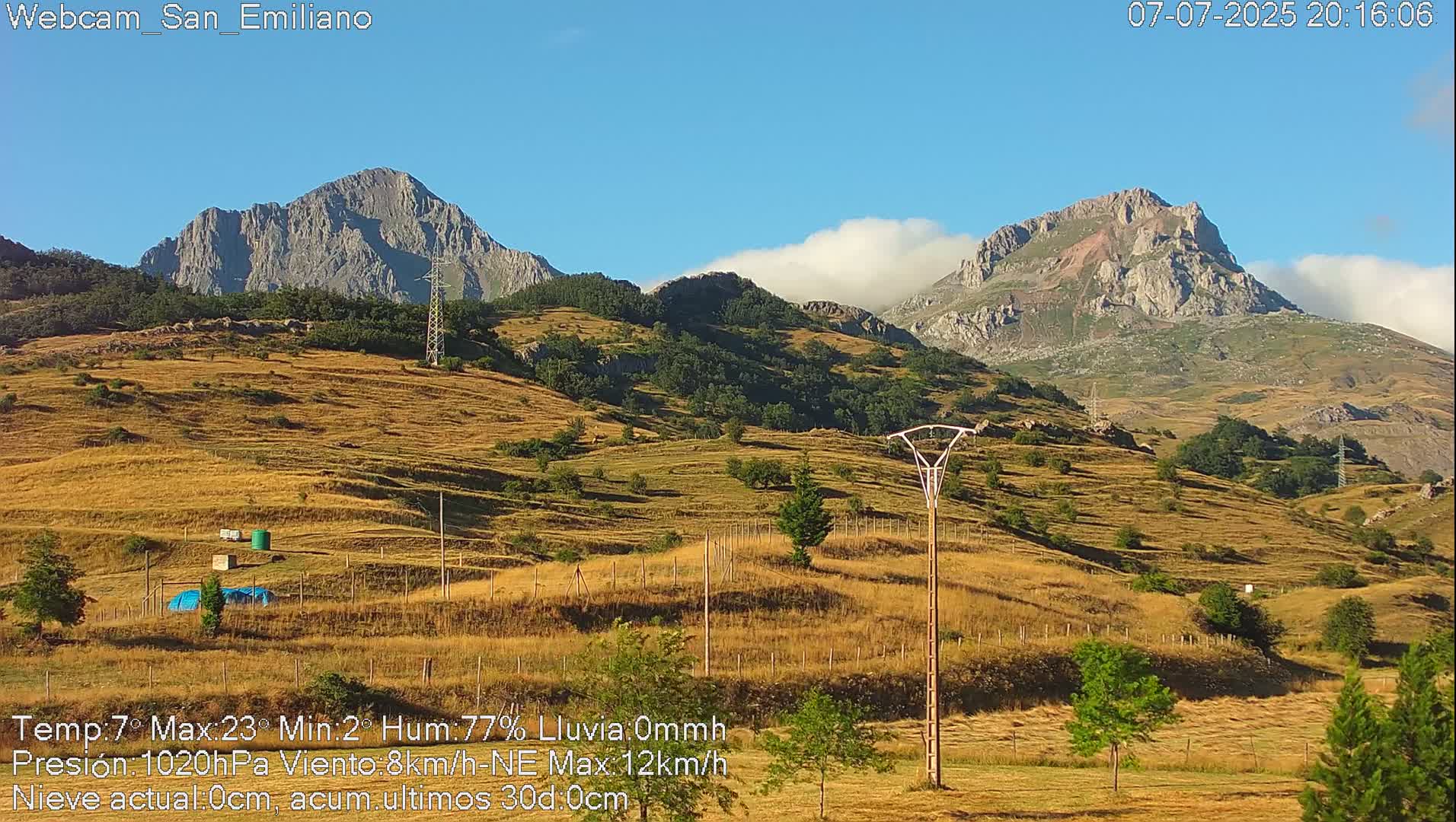 Peña Ubiña (Ubina Mount Peaks) From Babia  Panaromic Live Cam - León, Castile&Leon, Spain