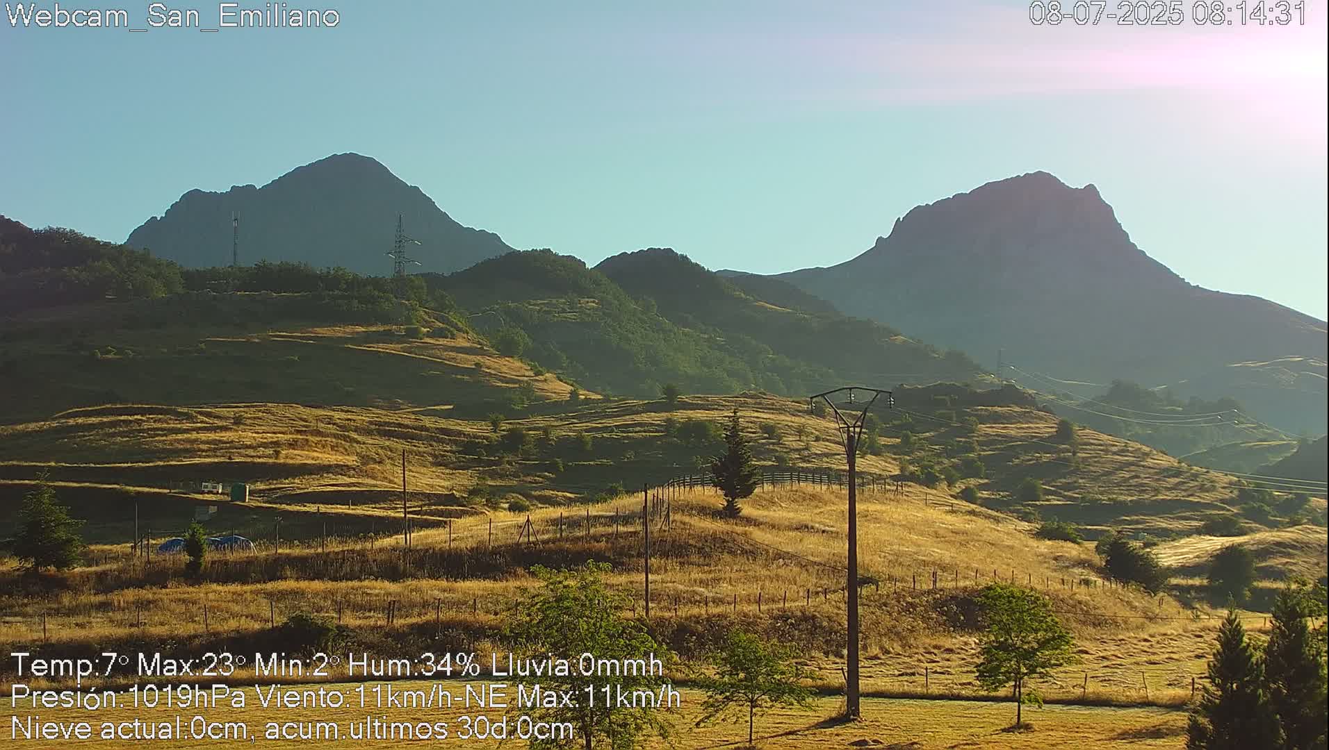Peña Ubiña (Ubina Mount Peaks) From Babia  Panaromic Live Cam - León, Castile&Leon, Spain