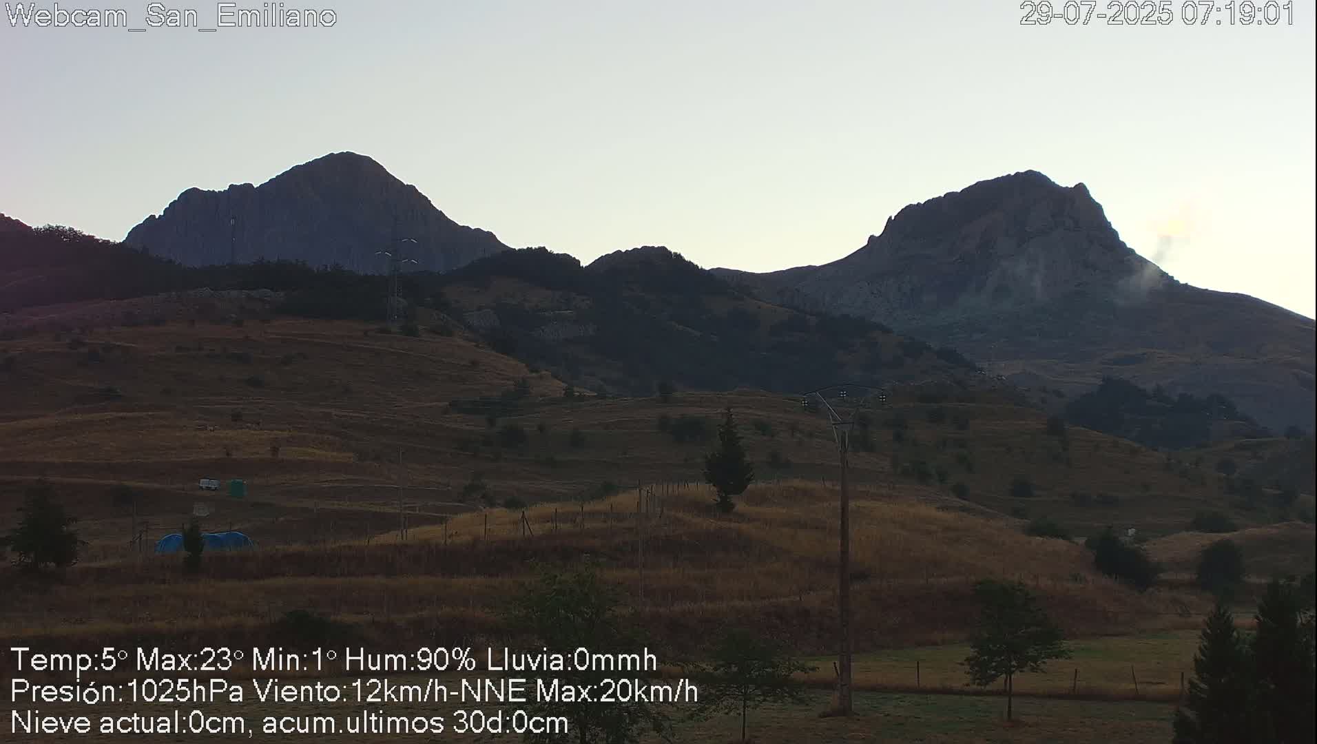 Peña Ubiña (Ubina Mount Peaks) From Babia  Panaromic Live Cam - León, Castile&Leon, Spain
