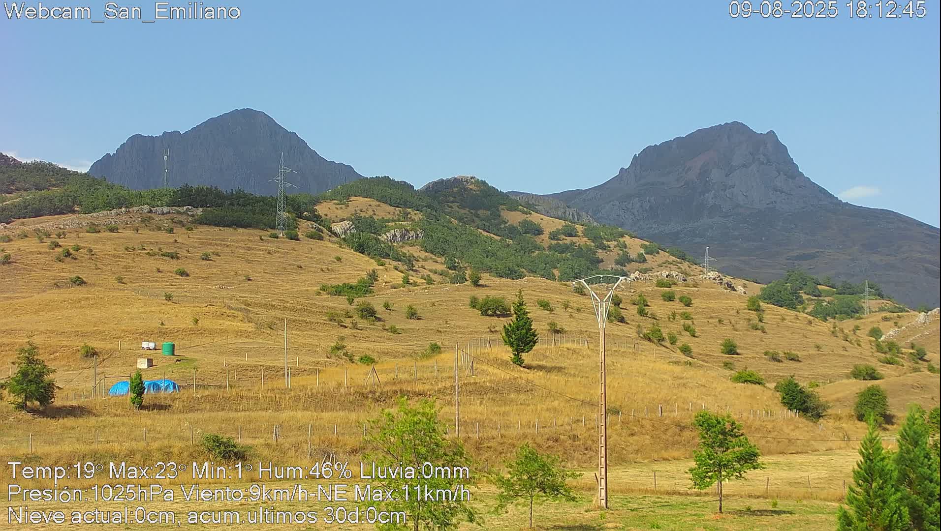 Peña Ubiña (Ubina Mount Peaks) From Babia  Panaromic Live Cam - León, Castile&Leon, Spain