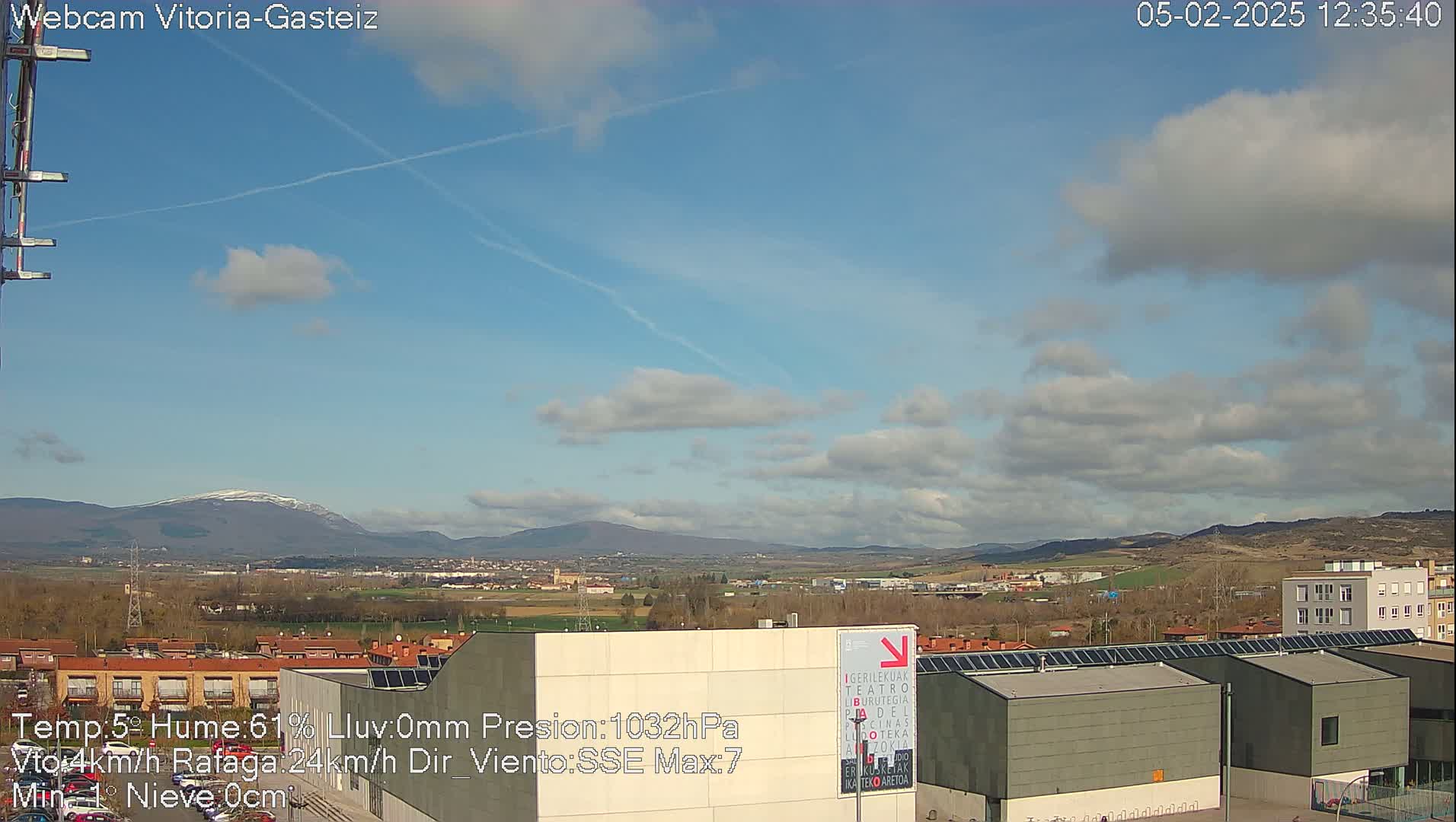  Gorbea Mount & Plain from Vitoria-Gasteiz Live Cam - Araba, Basque, Spain
