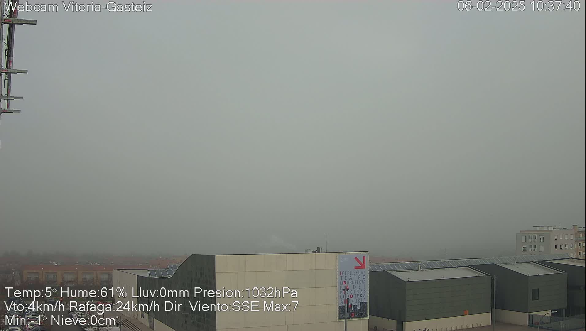  Gorbea Mount & Plain from Vitoria-Gasteiz Live Cam - Araba, Basque, Spain