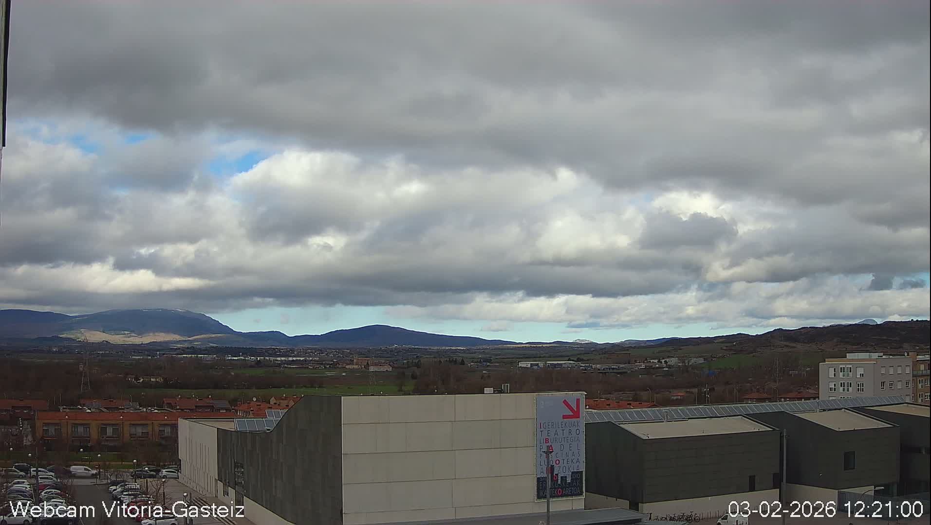 Gorbea Mount & Plain from Vitoria-Gasteiz Live Cam - Araba, Basque, Spain