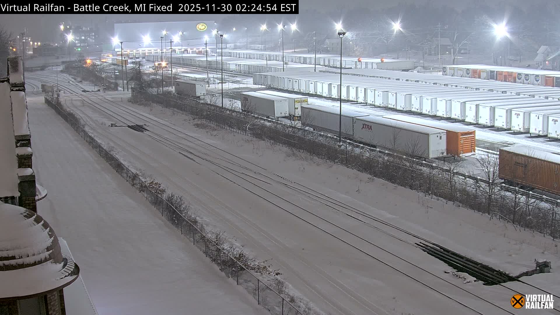 Michigan, Battle Creek Railroad Crossing & Post Shipping & Receving Depot Live Cam - Battle Creek, Calhoun, Michigan, USA