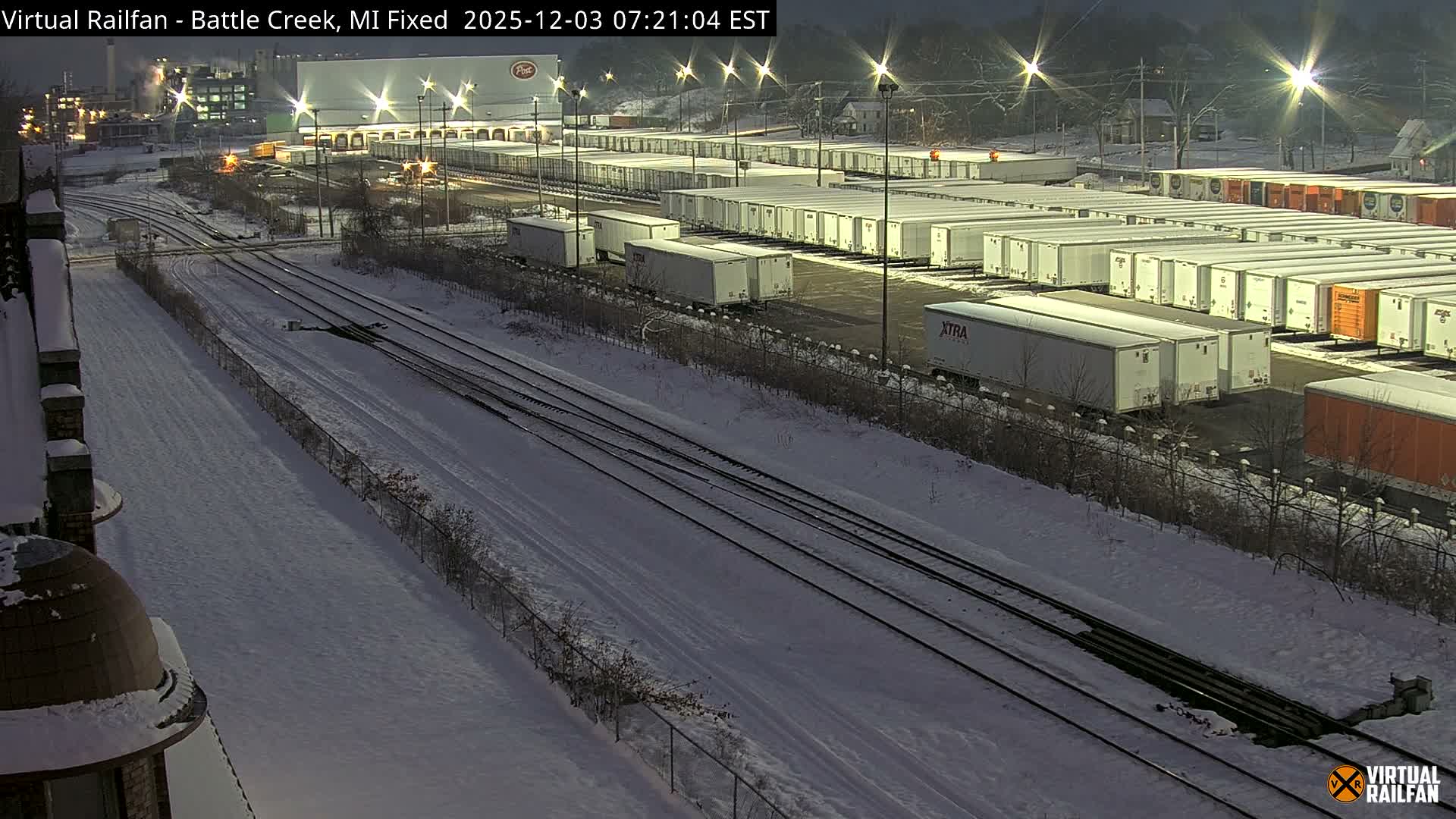 Michigan, Battle Creek Railroad Crossing & Post Shipping & Receving Depot Live Cam - Battle Creek, Calhoun, Michigan, USA