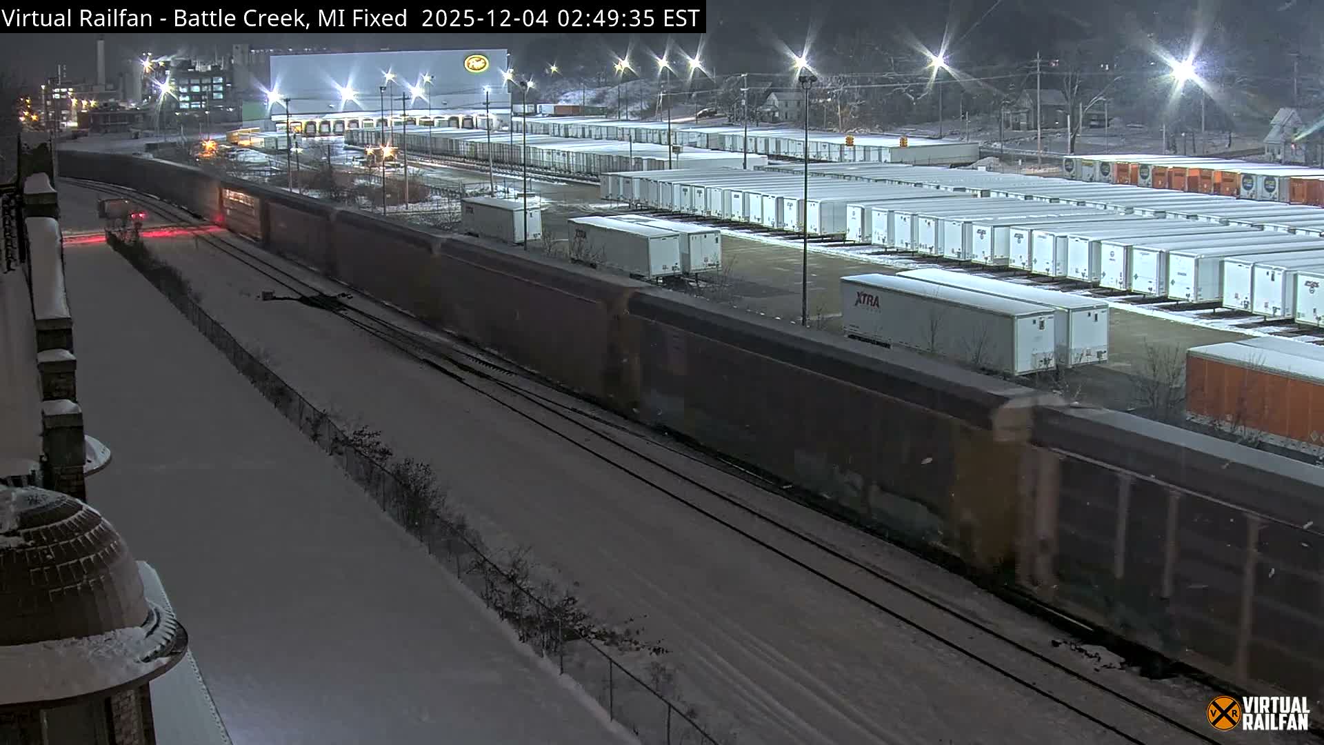 Michigan, Battle Creek Railroad Crossing & Post Shipping & Receving Depot Live Cam - Battle Creek, Calhoun, Michigan, USA