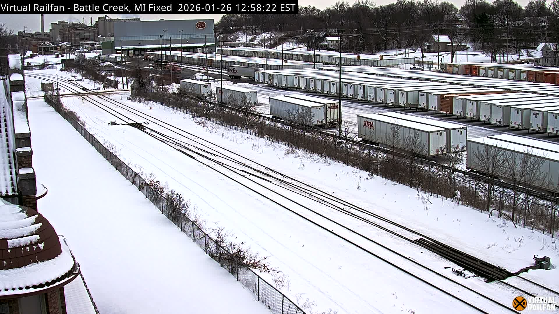 Michigan, Battle Creek Railroad Crossing & Post Shipping & Receving Depot Live Cam - Battle Creek, Calhoun, Michigan, USA