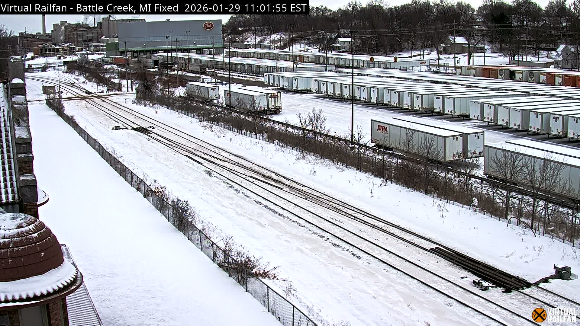 Michigan, Battle Creek Railroad Crossing & Post Shipping & Receving Depot Live Cam - Battle Creek, Calhoun, Michigan, USA