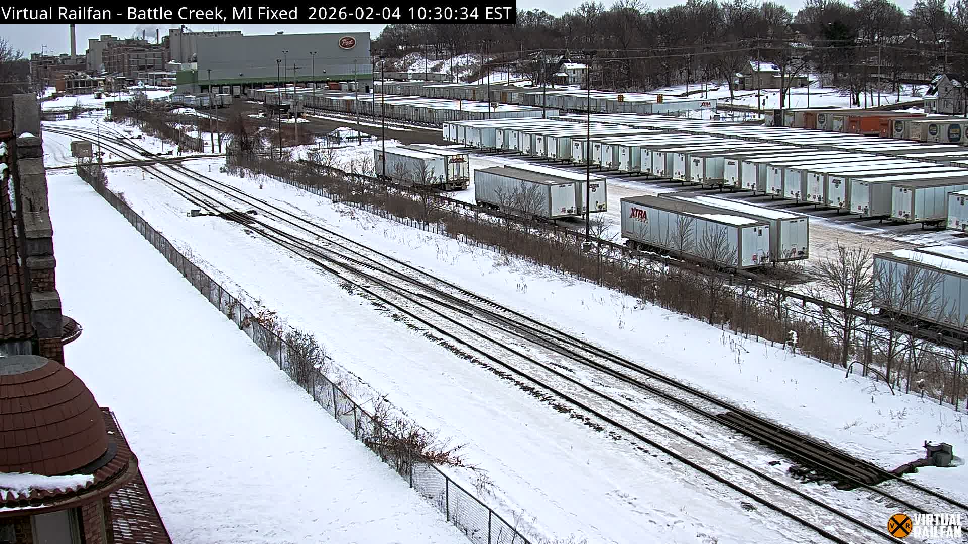 Michigan, Battle Creek Railroad Crossing & Post Shipping & Receving Depot Live Cam - Battle Creek, Calhoun, Michigan, USA