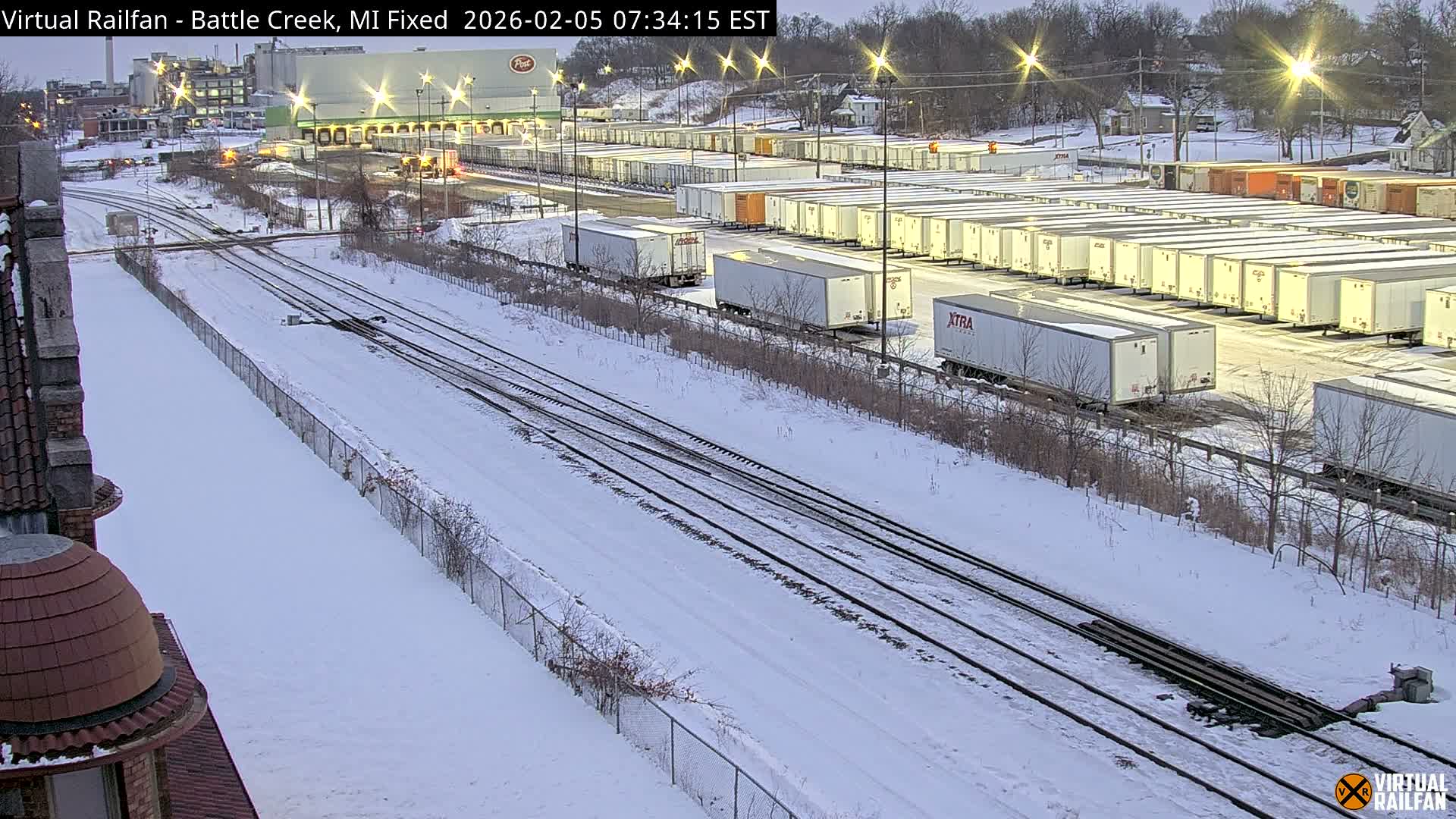 Michigan, Battle Creek Railroad Crossing & Post Shipping & Receving Depot Live Cam - Battle Creek, Calhoun, Michigan, USA