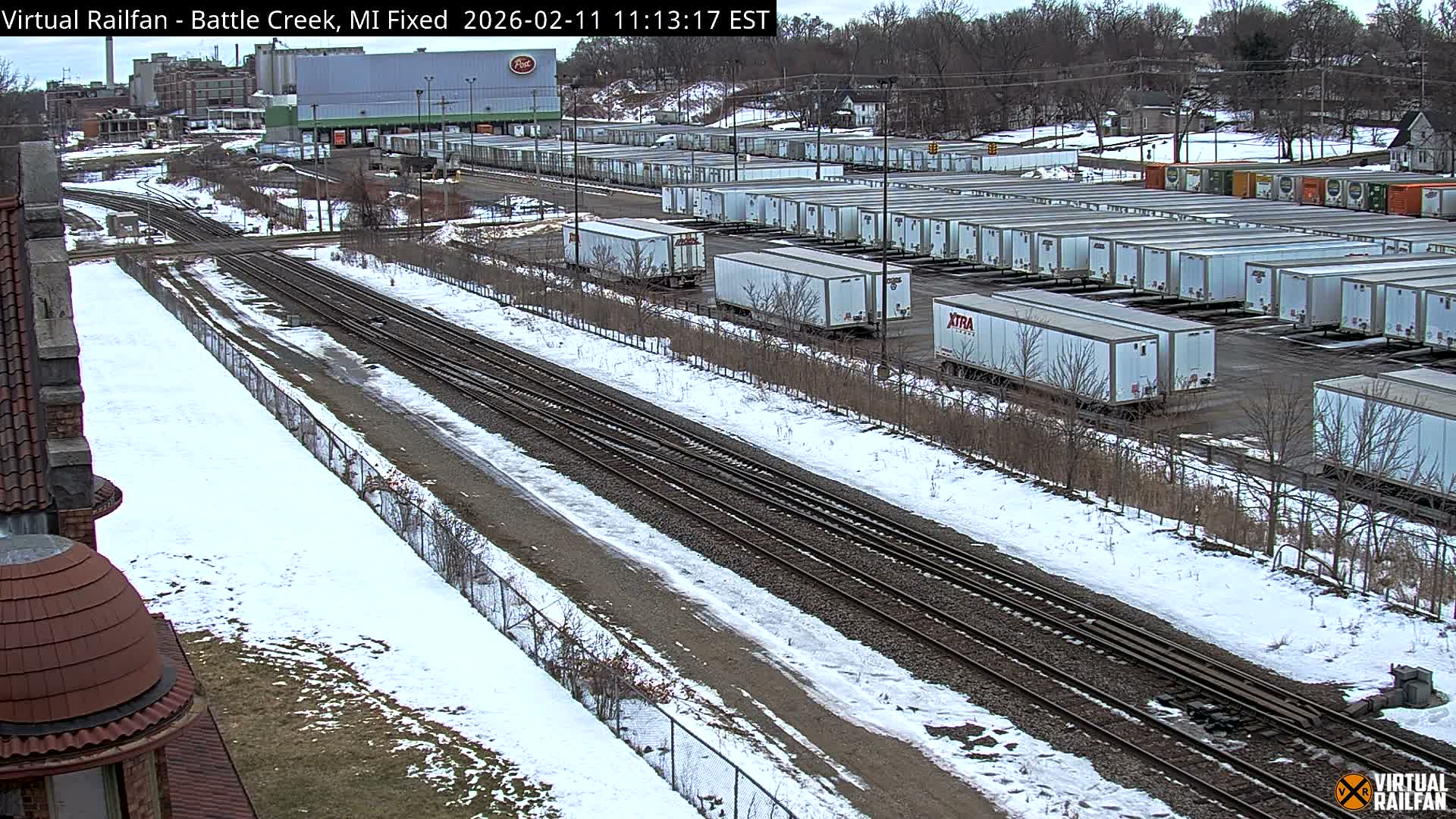 Michigan, Battle Creek Railroad Crossing & Post Shipping & Receving Depot Live Cam - Battle Creek, Calhoun, Michigan, USA