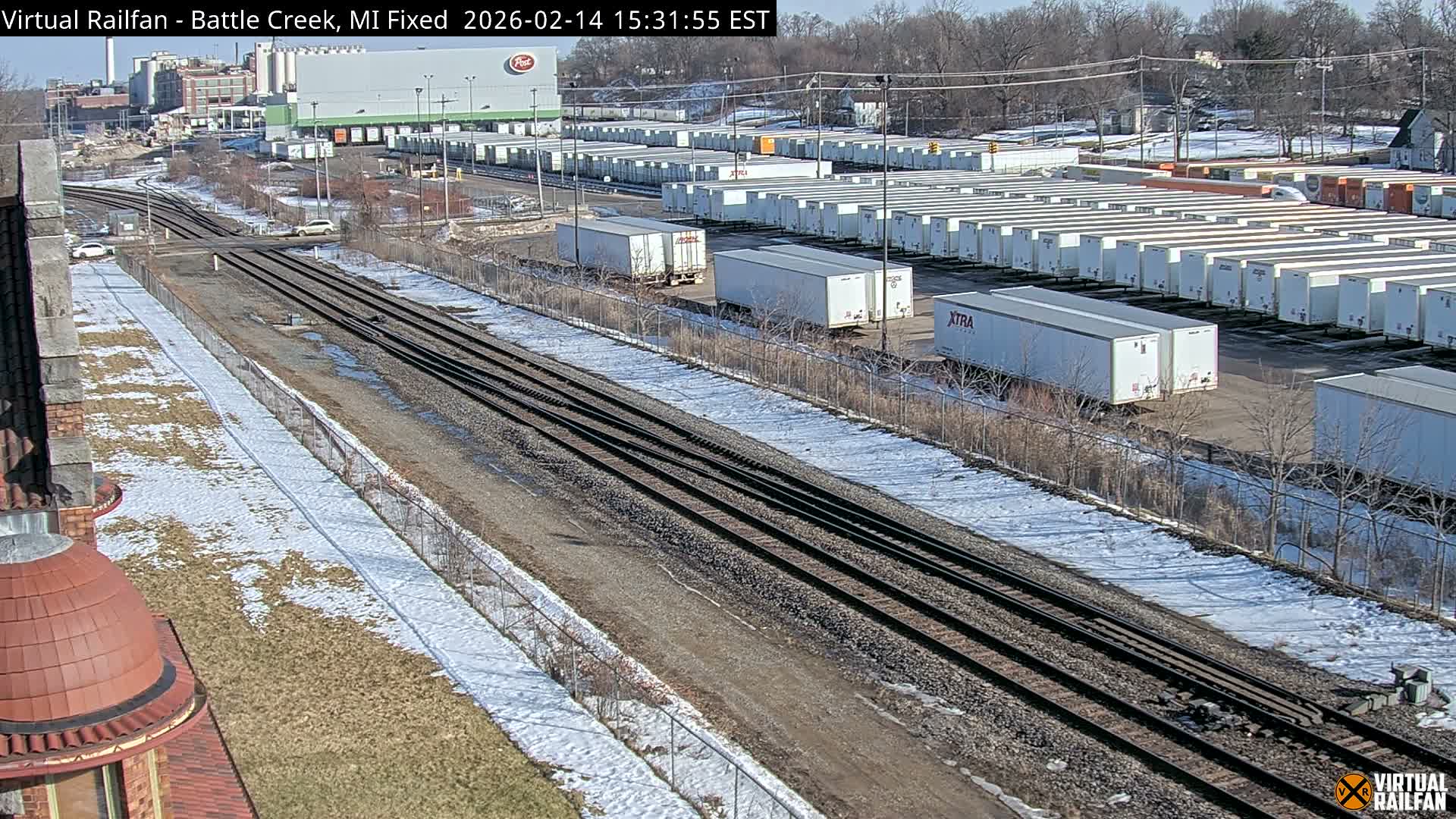 Michigan, Battle Creek Railroad Crossing & Post Shipping & Receving Depot Live Cam - Battle Creek, Calhoun, Michigan, USA