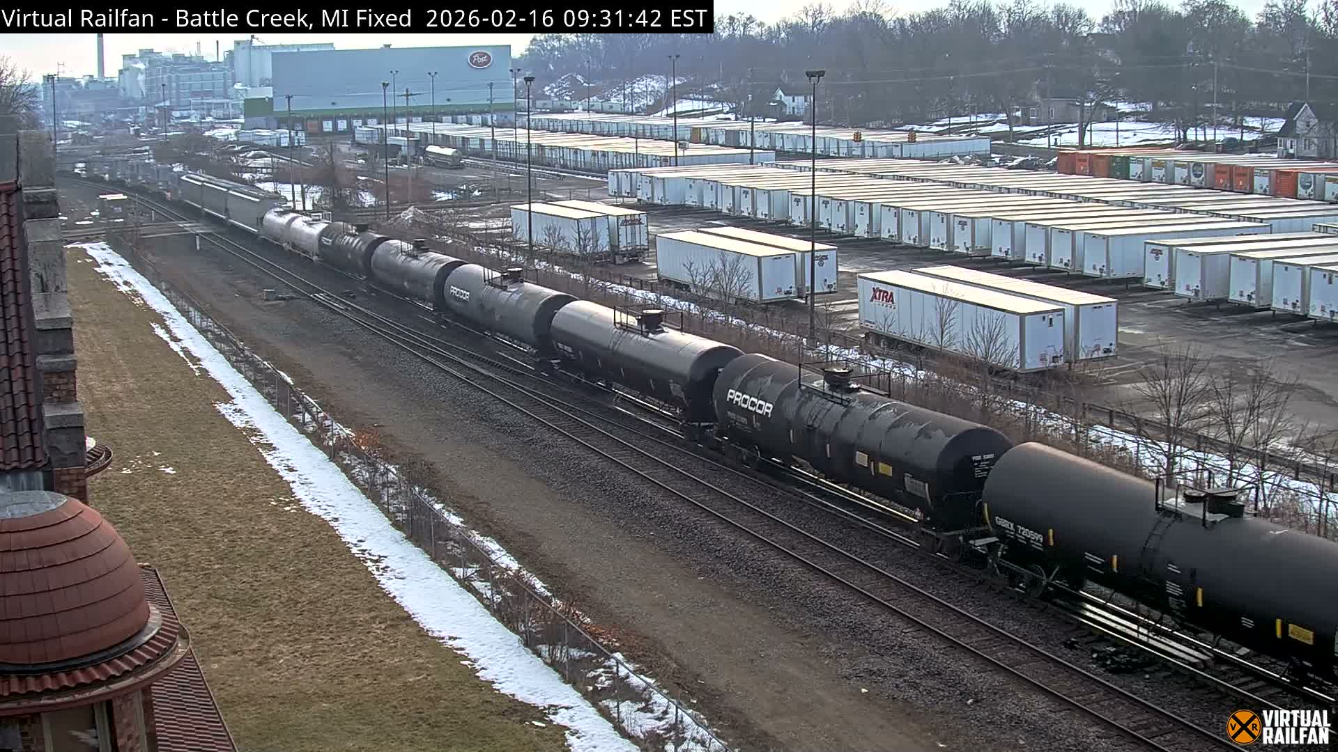 Michigan, Battle Creek Railroad Crossing & Post Shipping & Receving Depot Live Cam - Battle Creek, Calhoun, Michigan, USA