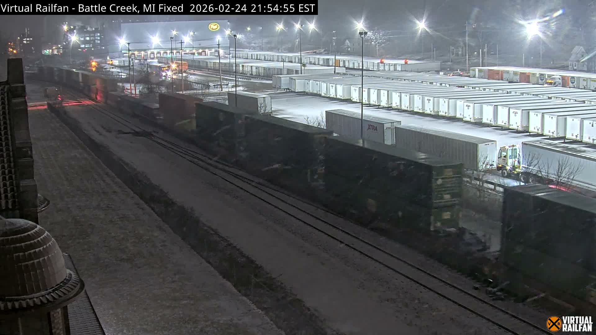 Michigan, Battle Creek Railroad Crossing & Post Shipping & Receving Depot Live Cam - Battle Creek, Calhoun, Michigan, USA