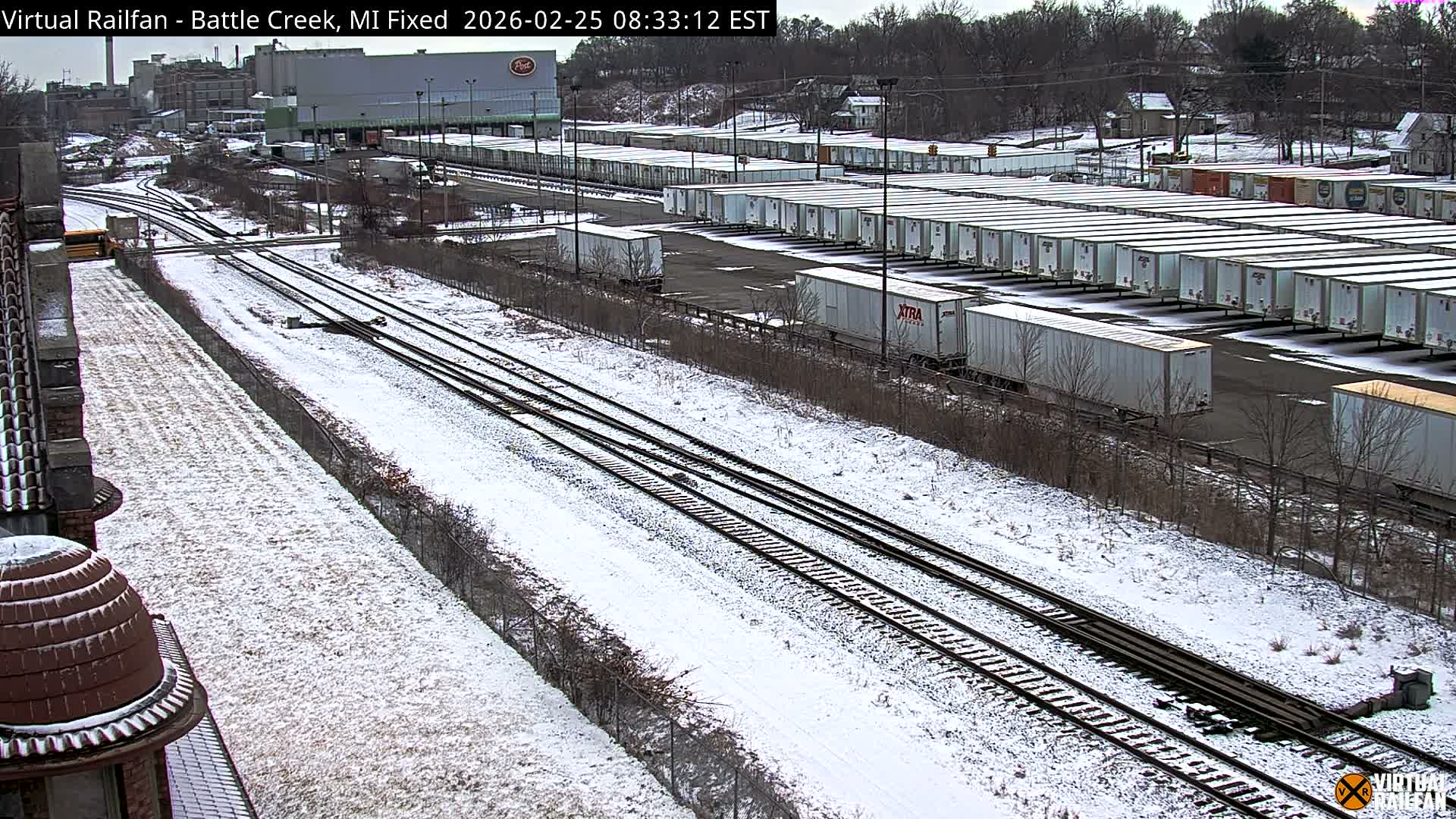 Michigan, Battle Creek Railroad Crossing & Post Shipping & Receving Depot Live Cam - Battle Creek, Calhoun, Michigan, USA