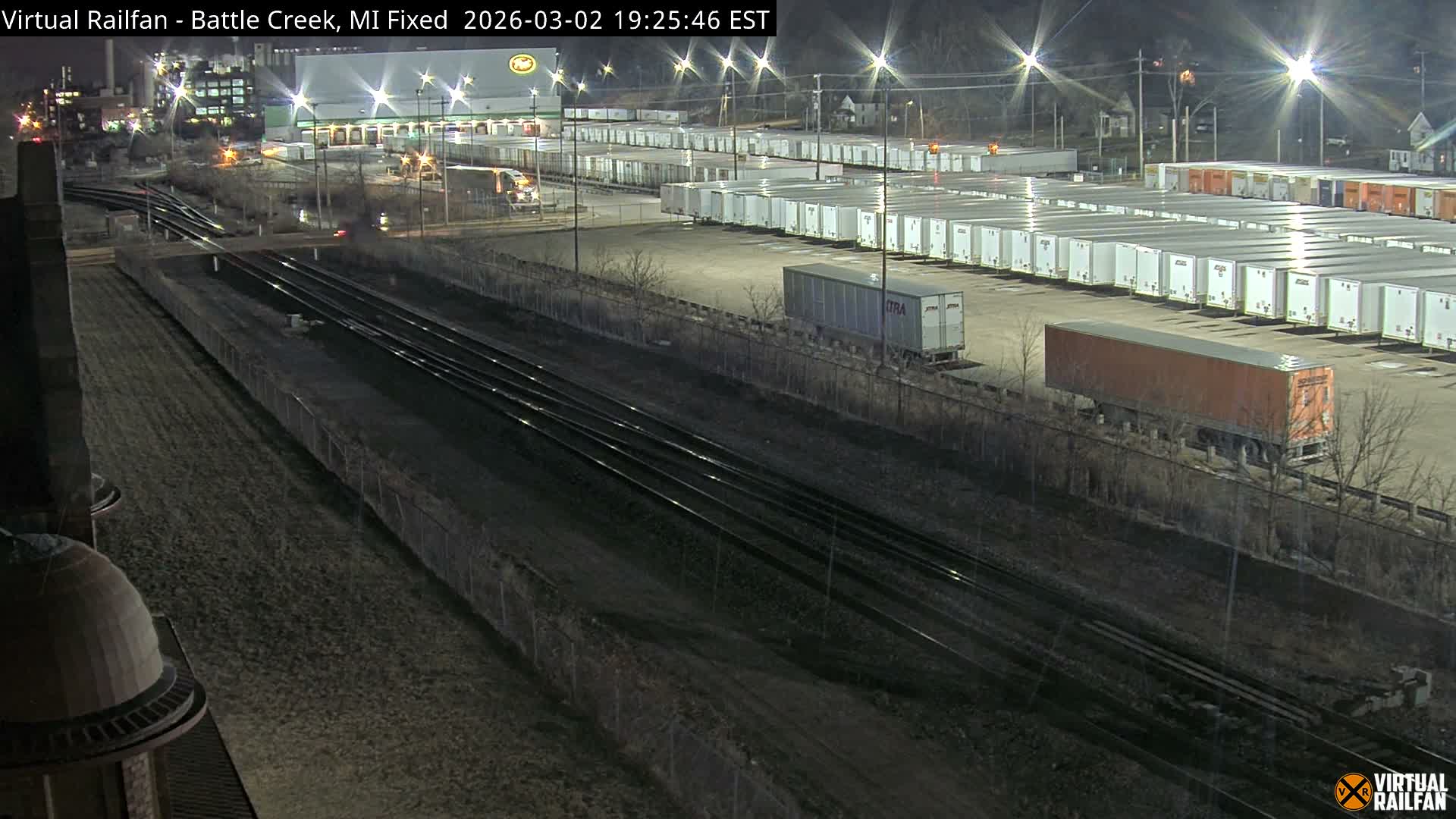 Michigan, Battle Creek Railroad Crossing & Post Shipping & Receving Depot Live Cam - Battle Creek, Calhoun, Michigan, USA