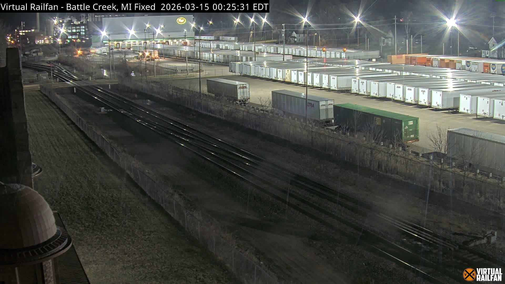 Michigan, Battle Creek Railroad Crossing & Post Shipping & Receving Depot Live Cam - Battle Creek, Calhoun, Michigan, USA