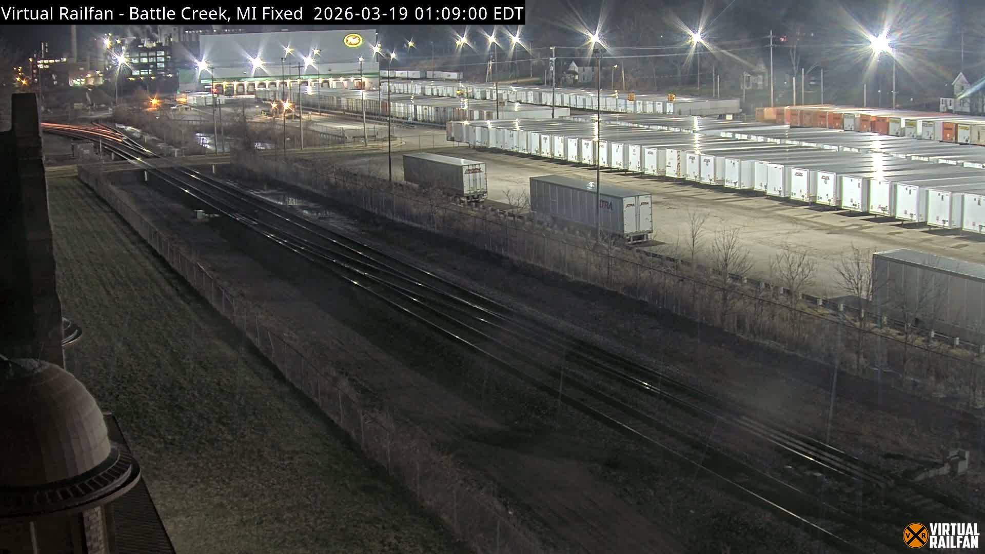 Michigan, Battle Creek Railroad Crossing & Post Shipping & Receving Depot Live Cam - Battle Creek, Calhoun, Michigan, USA