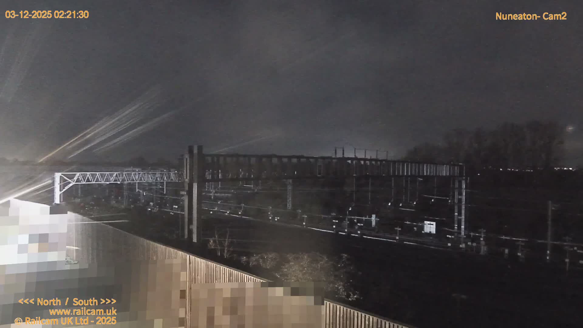 Nuneaton Railroad Crossing Live Cam - Nuneaton, nuneaton and Bedworth, Warwickshire, West Midlands, England, United Kingdom