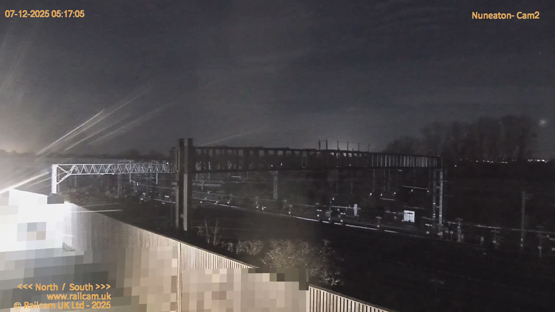 Nuneaton Railroad Crossing Live Cam - Nuneaton, nuneaton and Bedworth, Warwickshire, West Midlands, England, United Kingdom