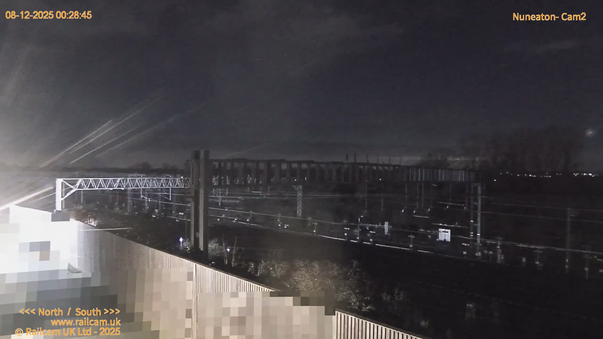 Nuneaton Railroad Crossing Live Cam - Nuneaton, nuneaton and Bedworth, Warwickshire, West Midlands, England, United Kingdom