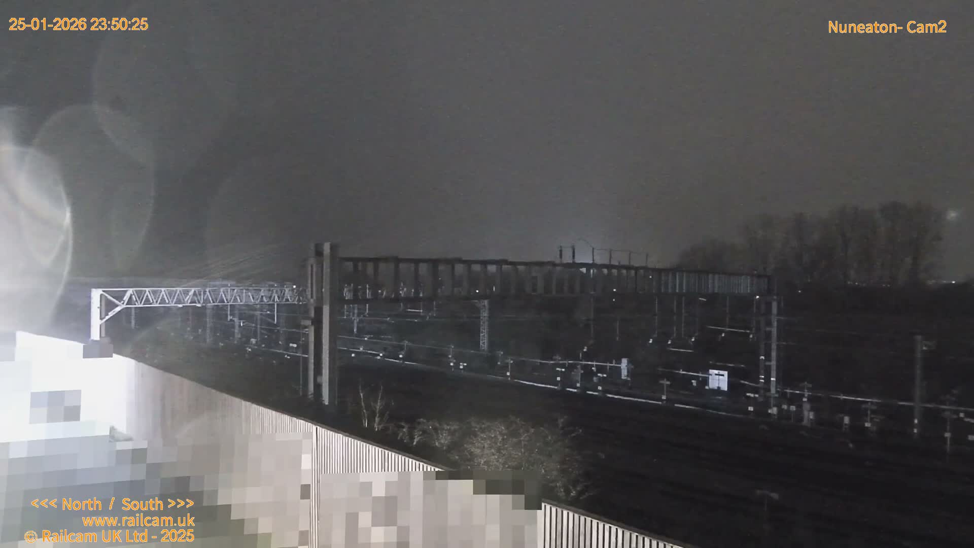 Nuneaton Railroad Crossing Live Cam - Nuneaton, nuneaton and Bedworth, Warwickshire, West Midlands, England, United Kingdom