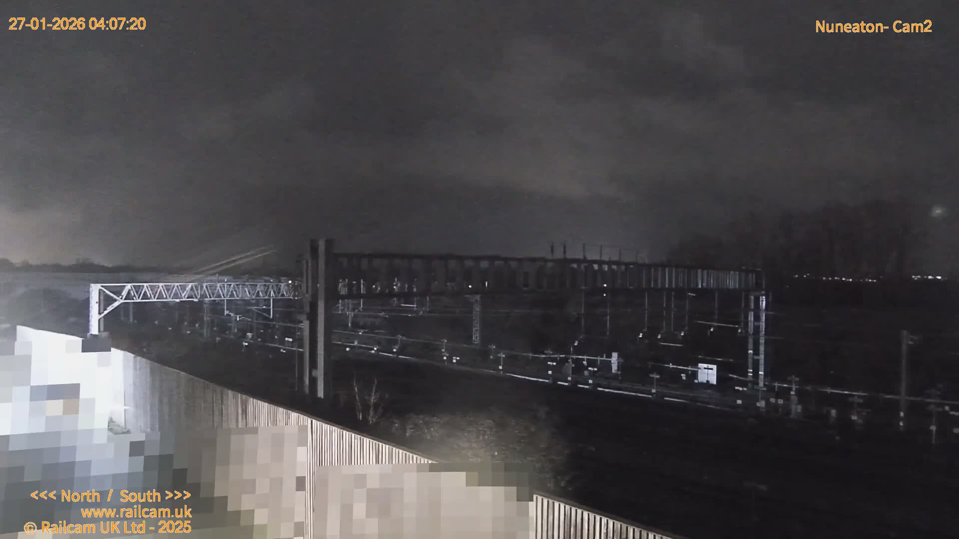 Nuneaton Railroad Crossing Live Cam - Nuneaton, nuneaton and Bedworth, Warwickshire, West Midlands, England, United Kingdom