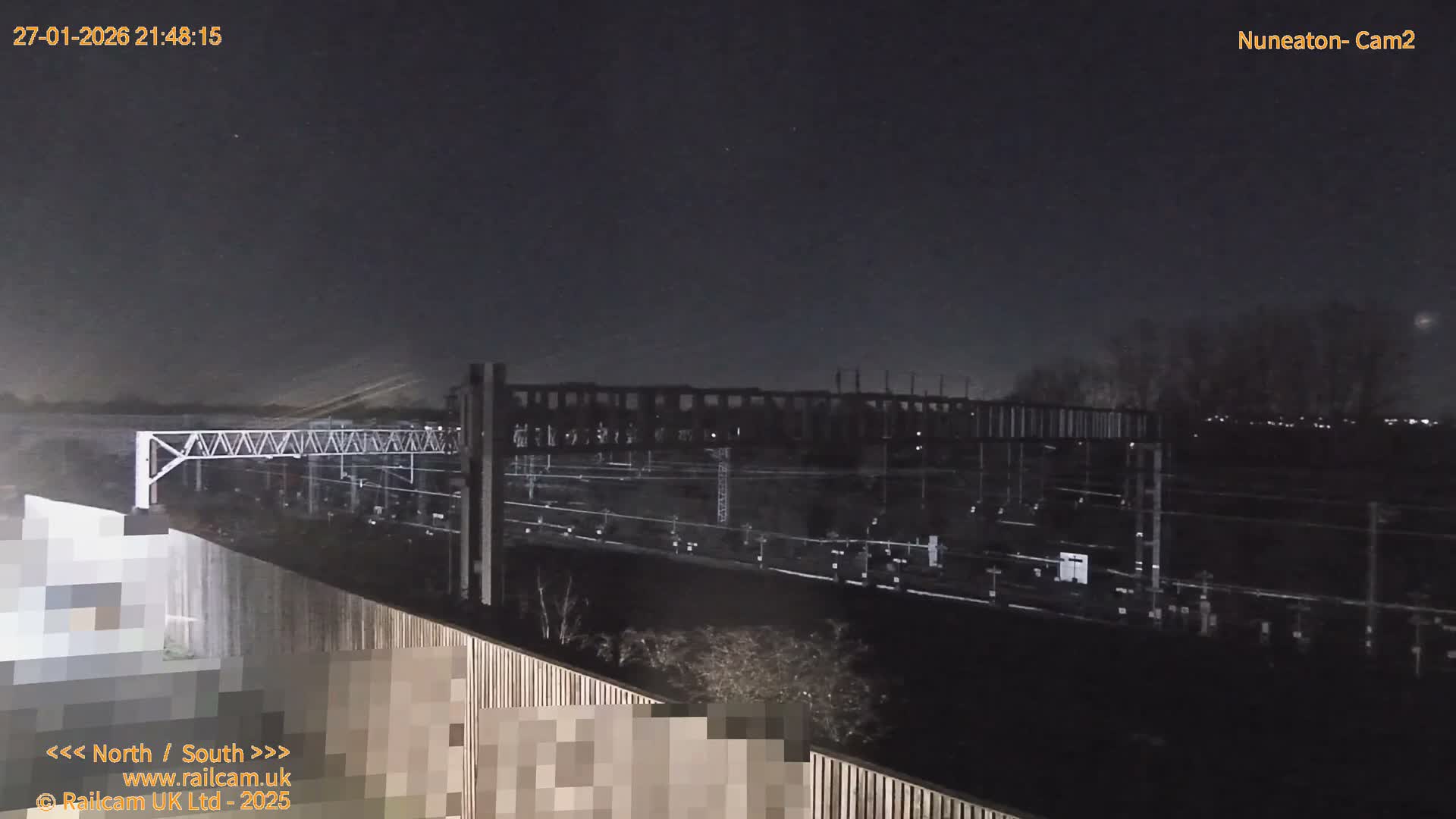 Nuneaton Railroad Crossing Live Cam - Nuneaton, nuneaton and Bedworth, Warwickshire, West Midlands, England, United Kingdom