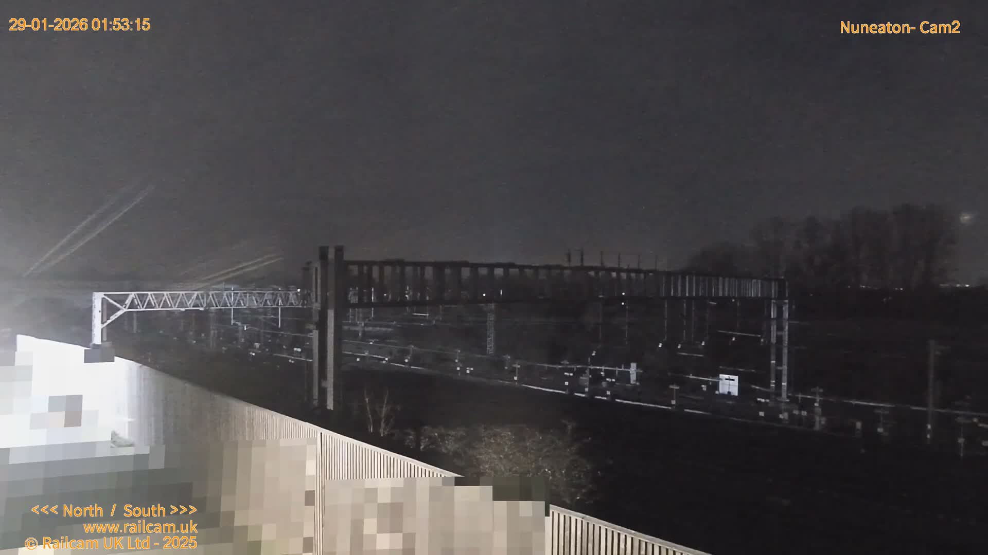Nuneaton Railroad Crossing Live Cam - Nuneaton, nuneaton and Bedworth, Warwickshire, West Midlands, England, United Kingdom