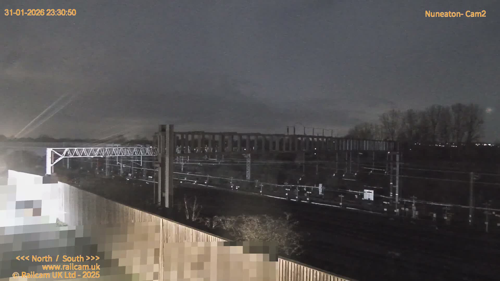 Nuneaton Railroad Crossing Live Cam - Nuneaton, nuneaton and Bedworth, Warwickshire, West Midlands, England, United Kingdom