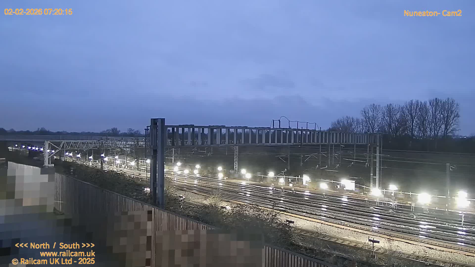 Nuneaton Railroad Crossing Live Cam - Nuneaton, nuneaton and Bedworth, Warwickshire, West Midlands, England, United Kingdom