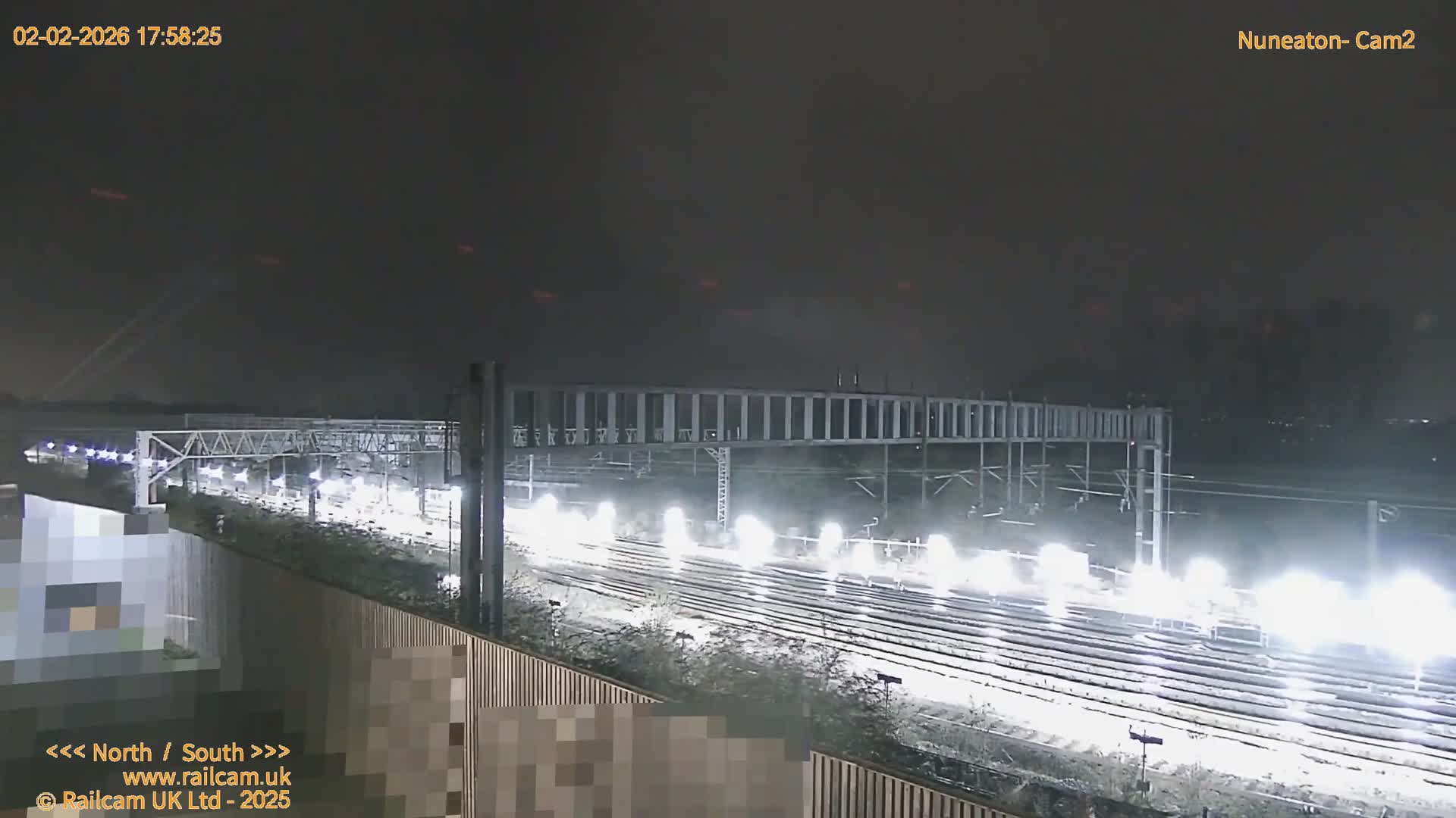 Nuneaton Railroad Crossing Live Cam - Nuneaton, nuneaton and Bedworth, Warwickshire, West Midlands, England, United Kingdom