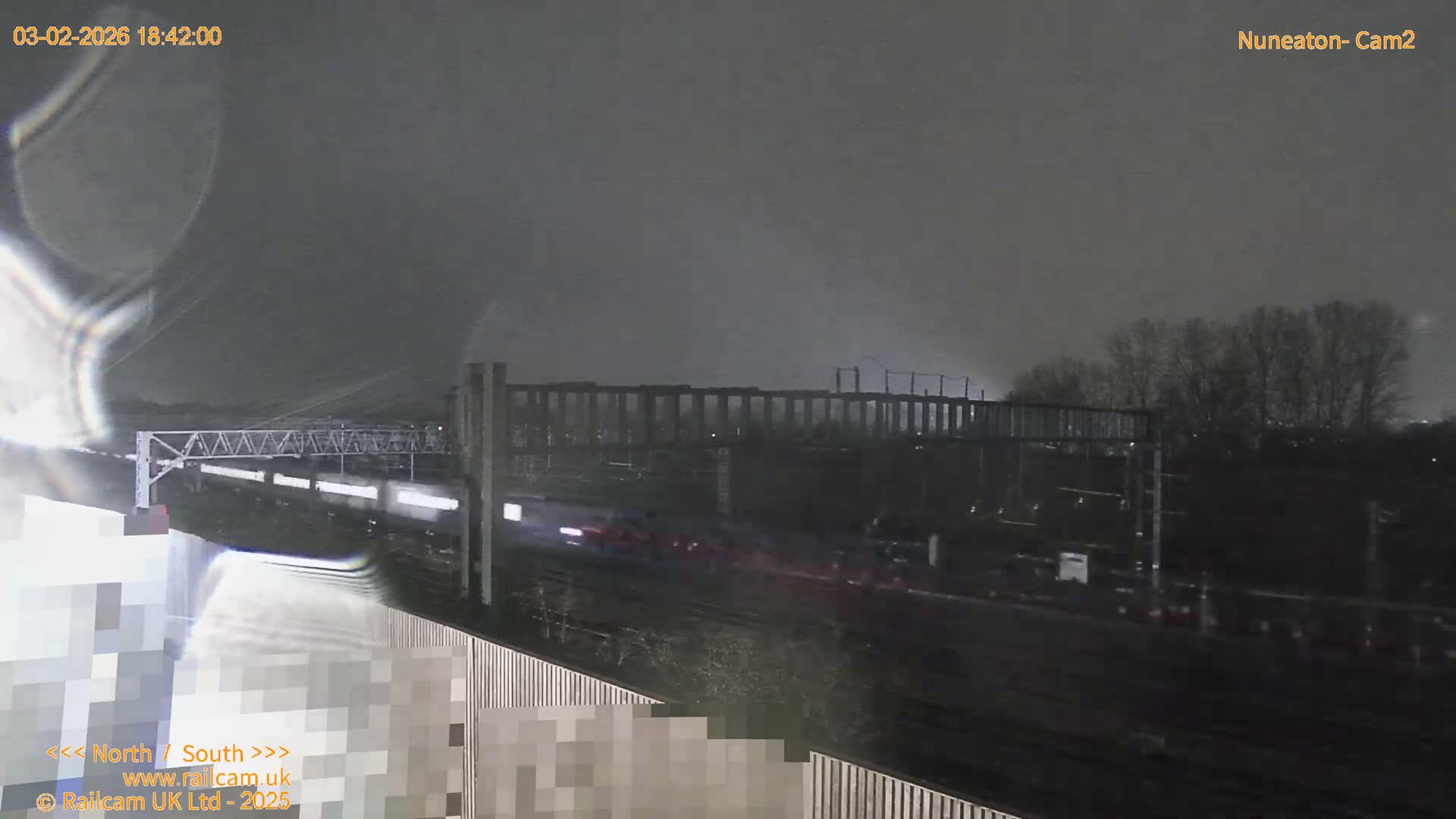 Nuneaton Railroad Crossing Live Cam - Nuneaton, nuneaton and Bedworth, Warwickshire, West Midlands, England, United Kingdom