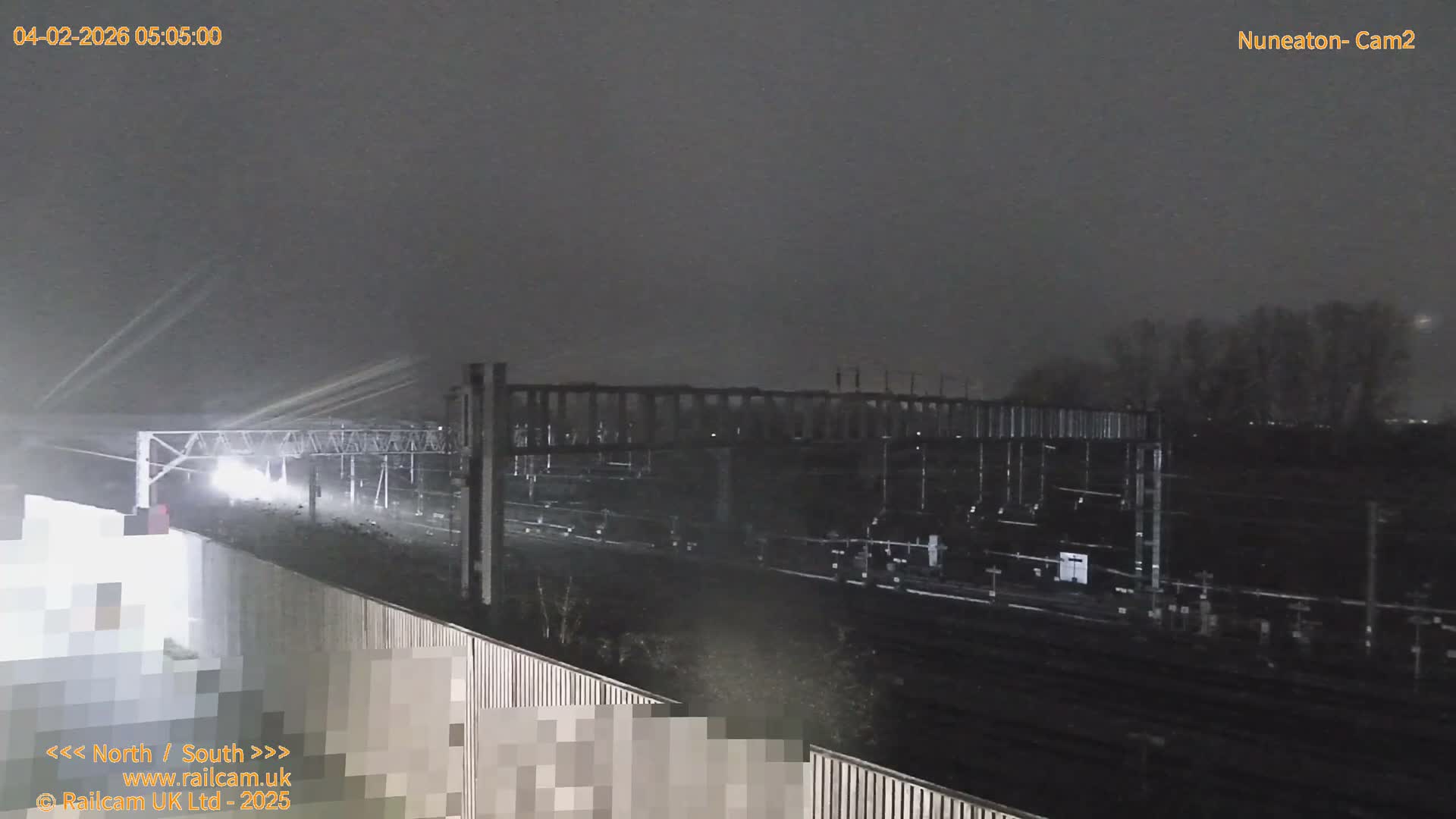 Nuneaton Railroad Crossing Live Cam - Nuneaton, nuneaton and Bedworth, Warwickshire, West Midlands, England, United Kingdom