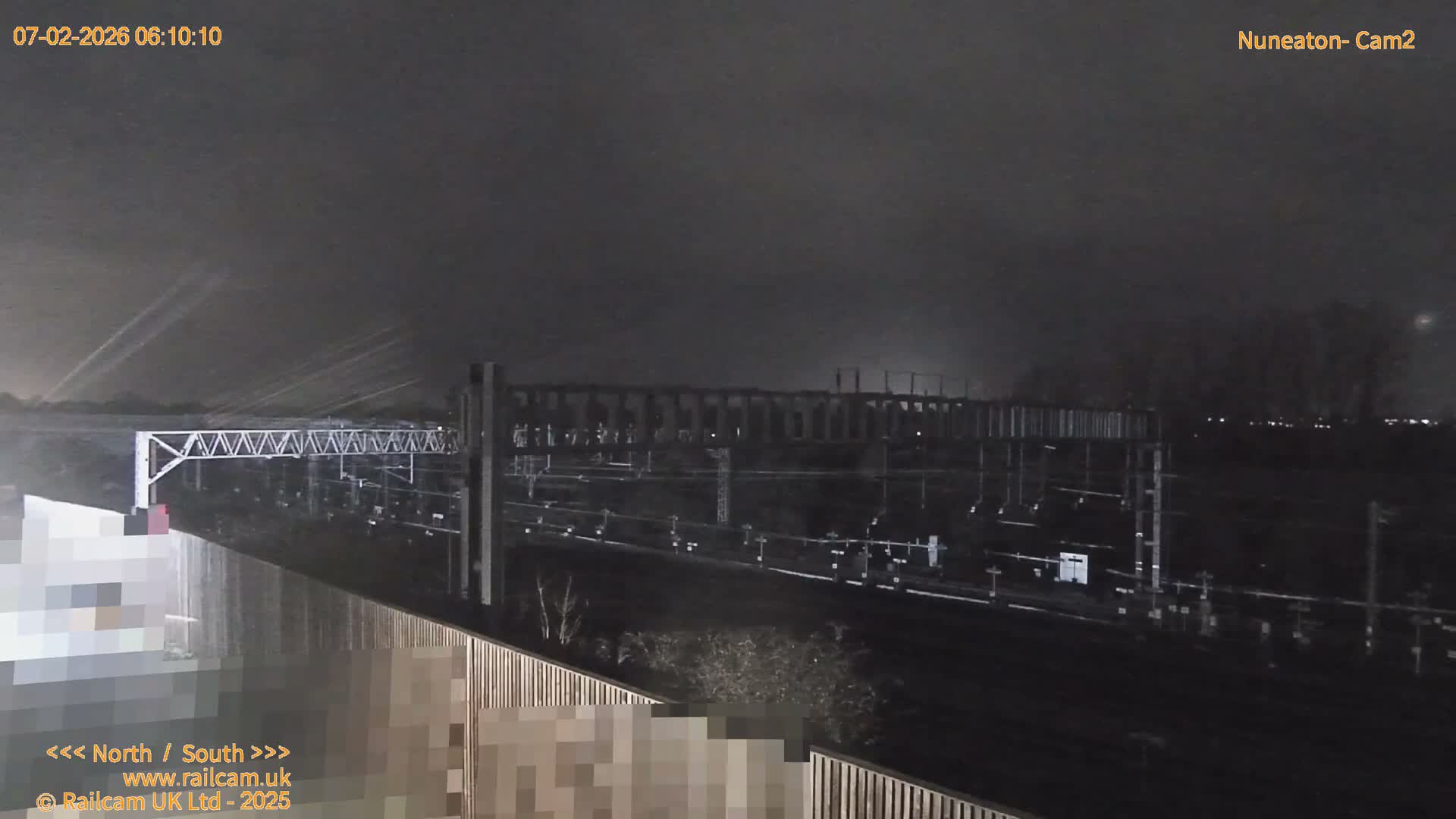 Nuneaton Railroad Crossing Live Cam - Nuneaton, nuneaton and Bedworth, Warwickshire, West Midlands, England, United Kingdom