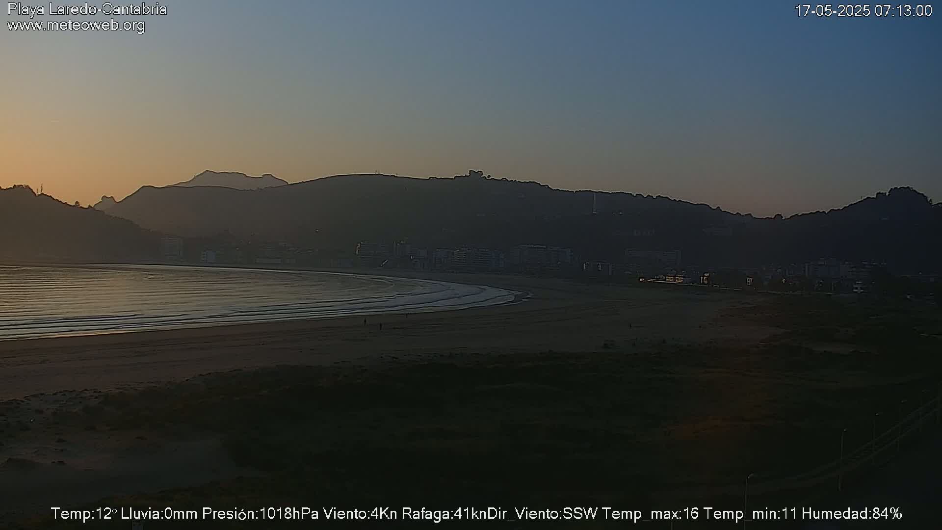 Playa de Laredo Beach Live Cam - Costa Oriental, Cantabria, Spain