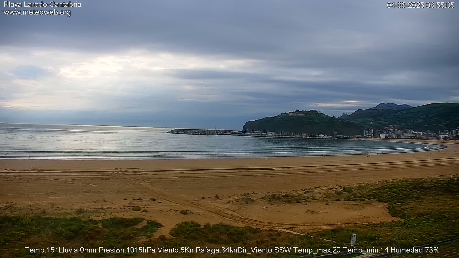 Playa de Laredo Beach Live Cam - Costa Oriental, Cantabria, Spain