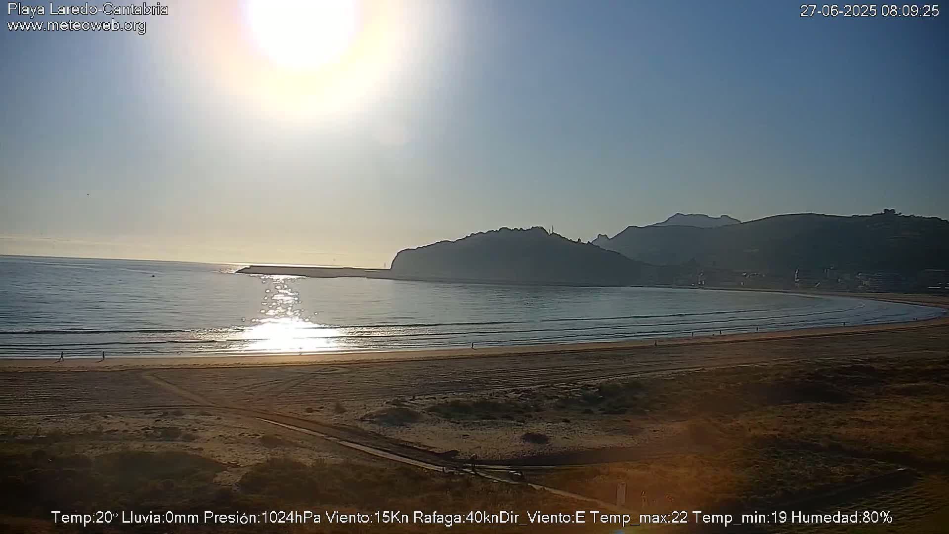 Playa de Laredo Beach Live Cam - Costa Oriental, Cantabria, Spain