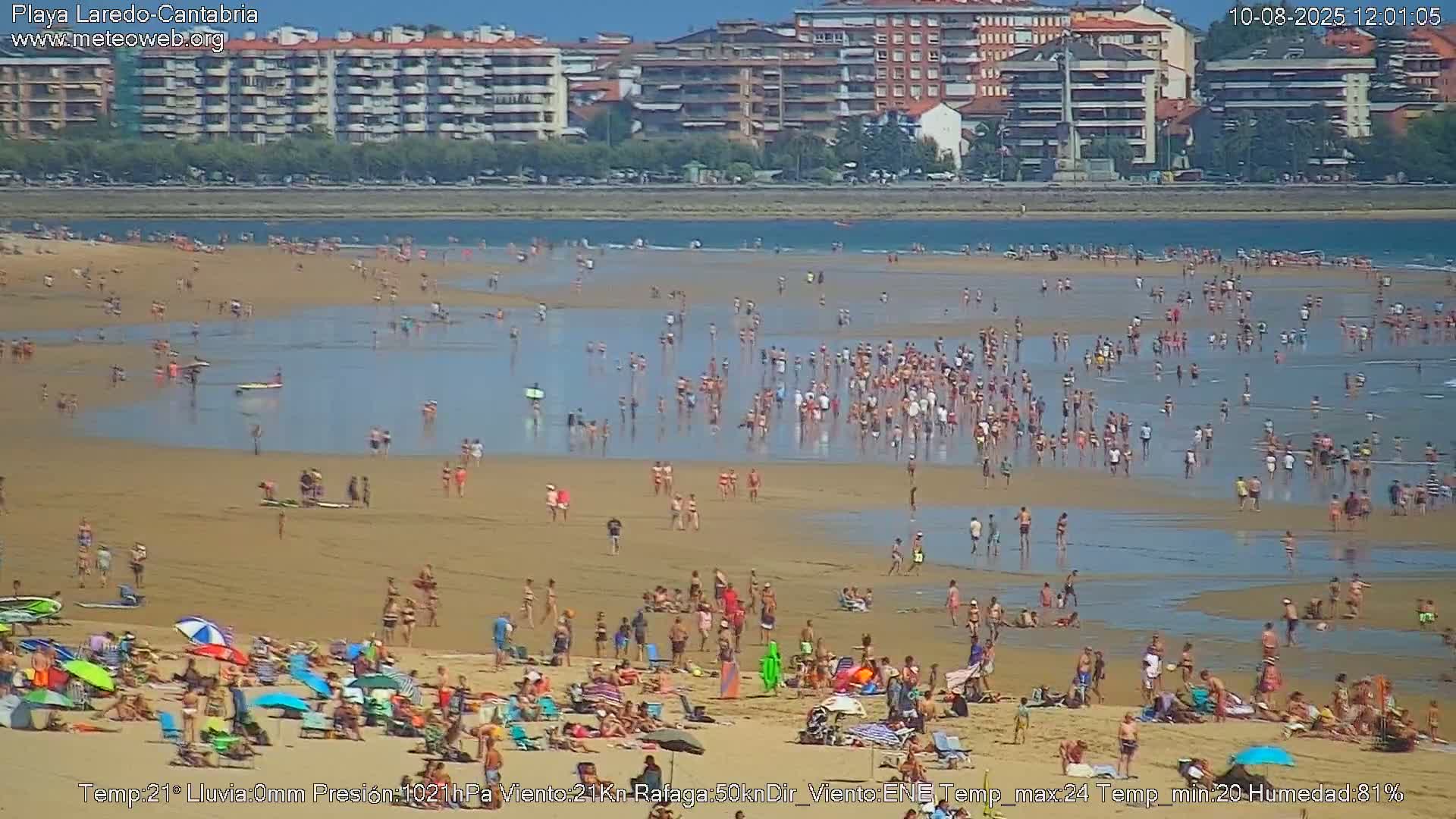 Playa de Laredo Beach Live Cam - Costa Oriental, Cantabria, Spain